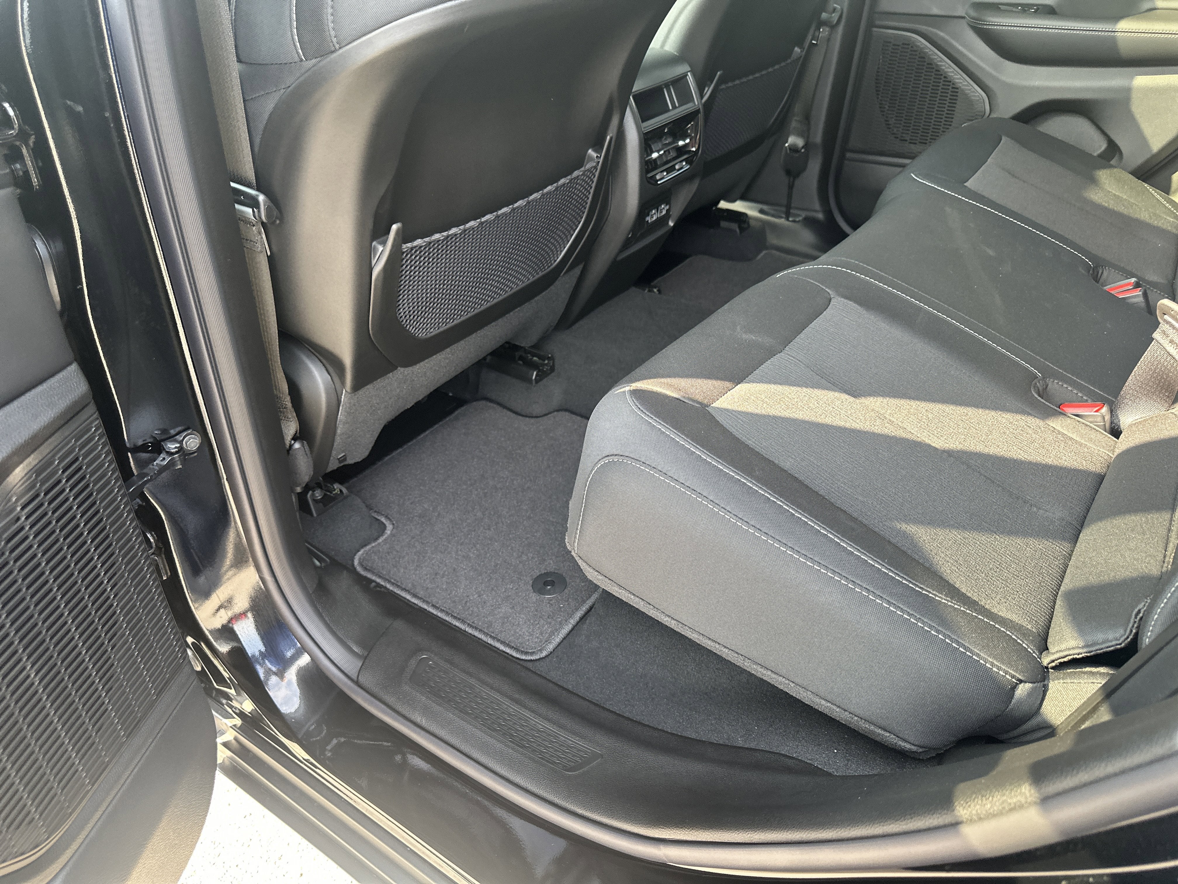 2026 Jeep Grand Cherokee GRAND CHEROKEE LAREDO X 4X4