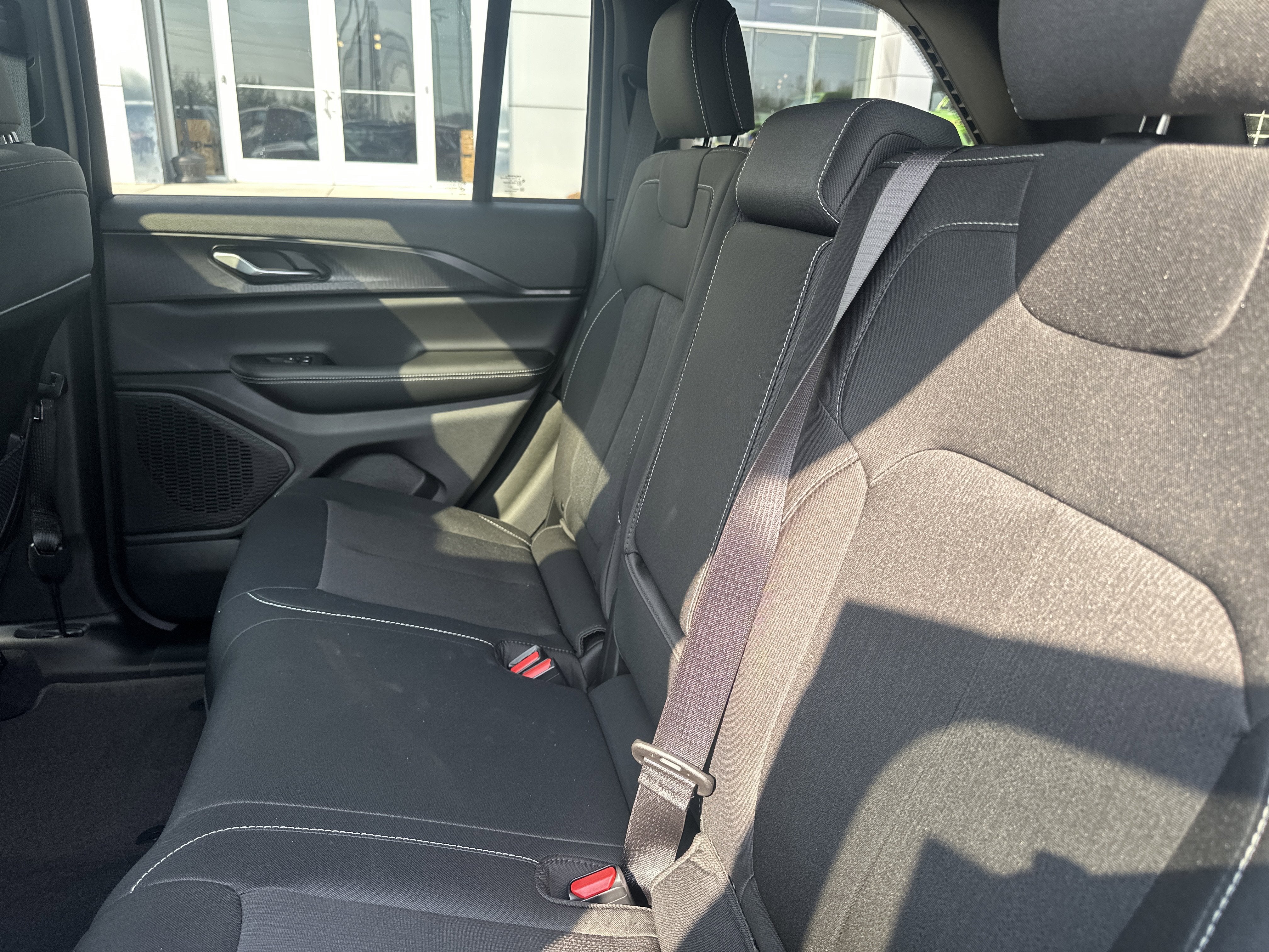 2026 Jeep Grand Cherokee GRAND CHEROKEE LAREDO X 4X4