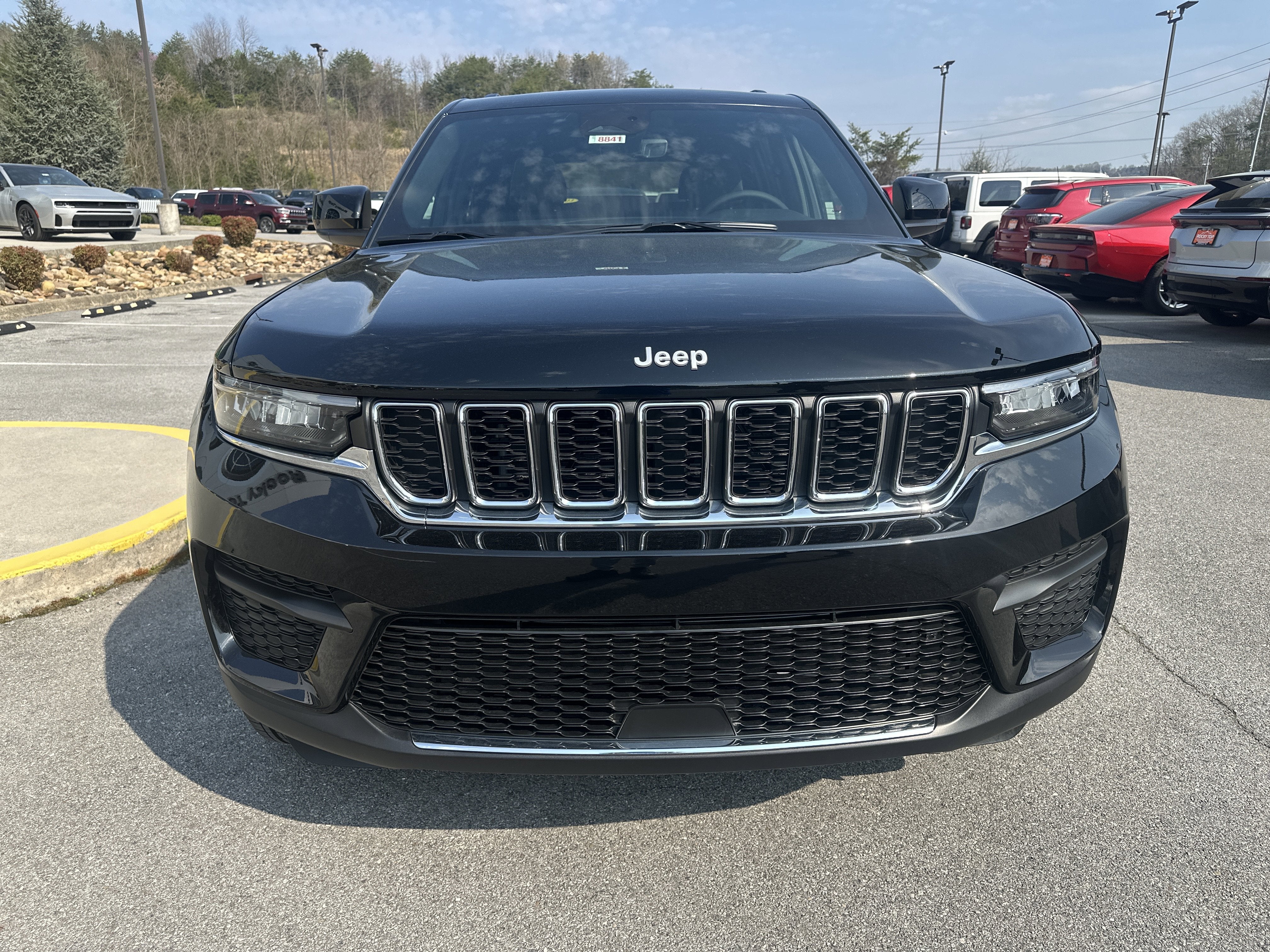 2026 Jeep Grand Cherokee GRAND CHEROKEE LAREDO X 4X4