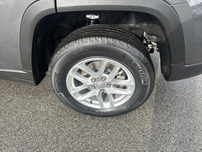 2025 Jeep Grand Cherokee GRAND CHEROKEE LAREDO X 4X4