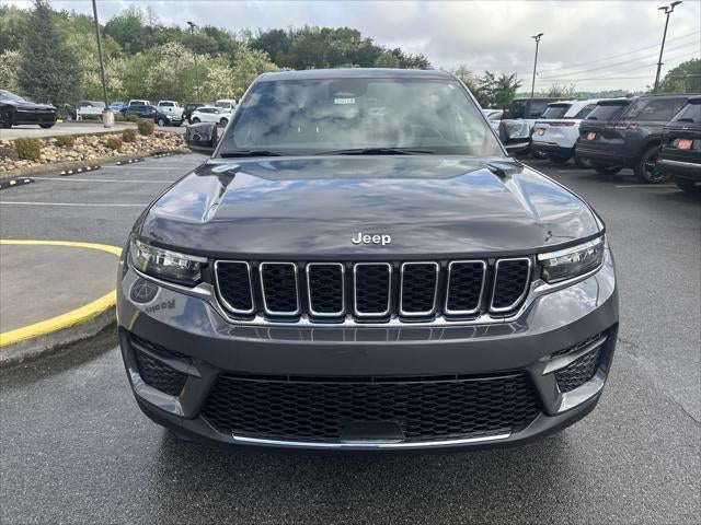 2025 Jeep Grand Cherokee GRAND CHEROKEE LAREDO X 4X4