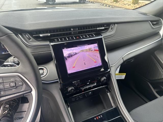 2025 Jeep Grand Cherokee GRAND CHEROKEE LAREDO X 4X4