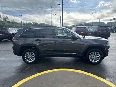 2025 Jeep Grand Cherokee GRAND CHEROKEE LAREDO X 4X4
