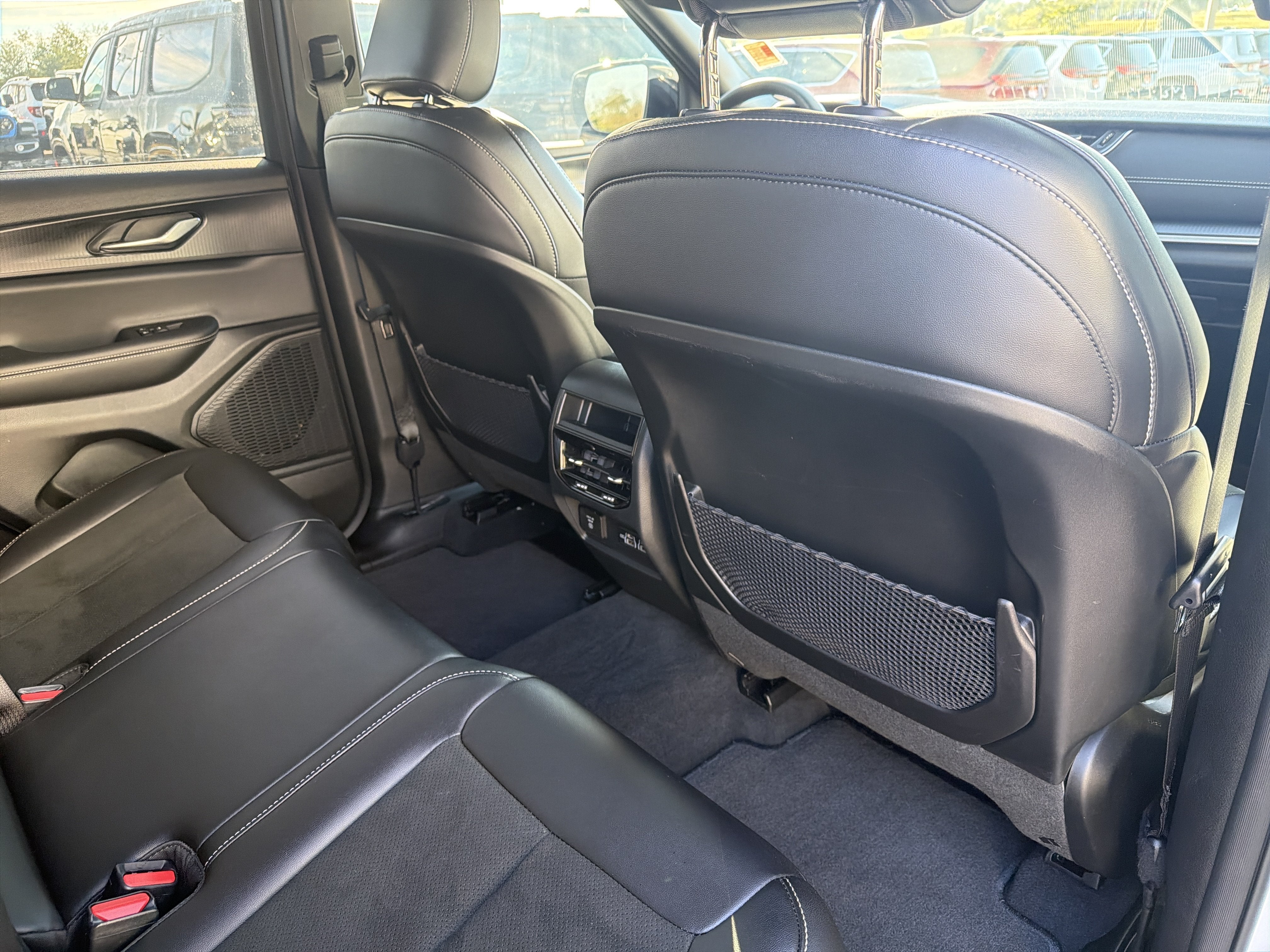 2025 Jeep Grand Cherokee Altitude X 4x4