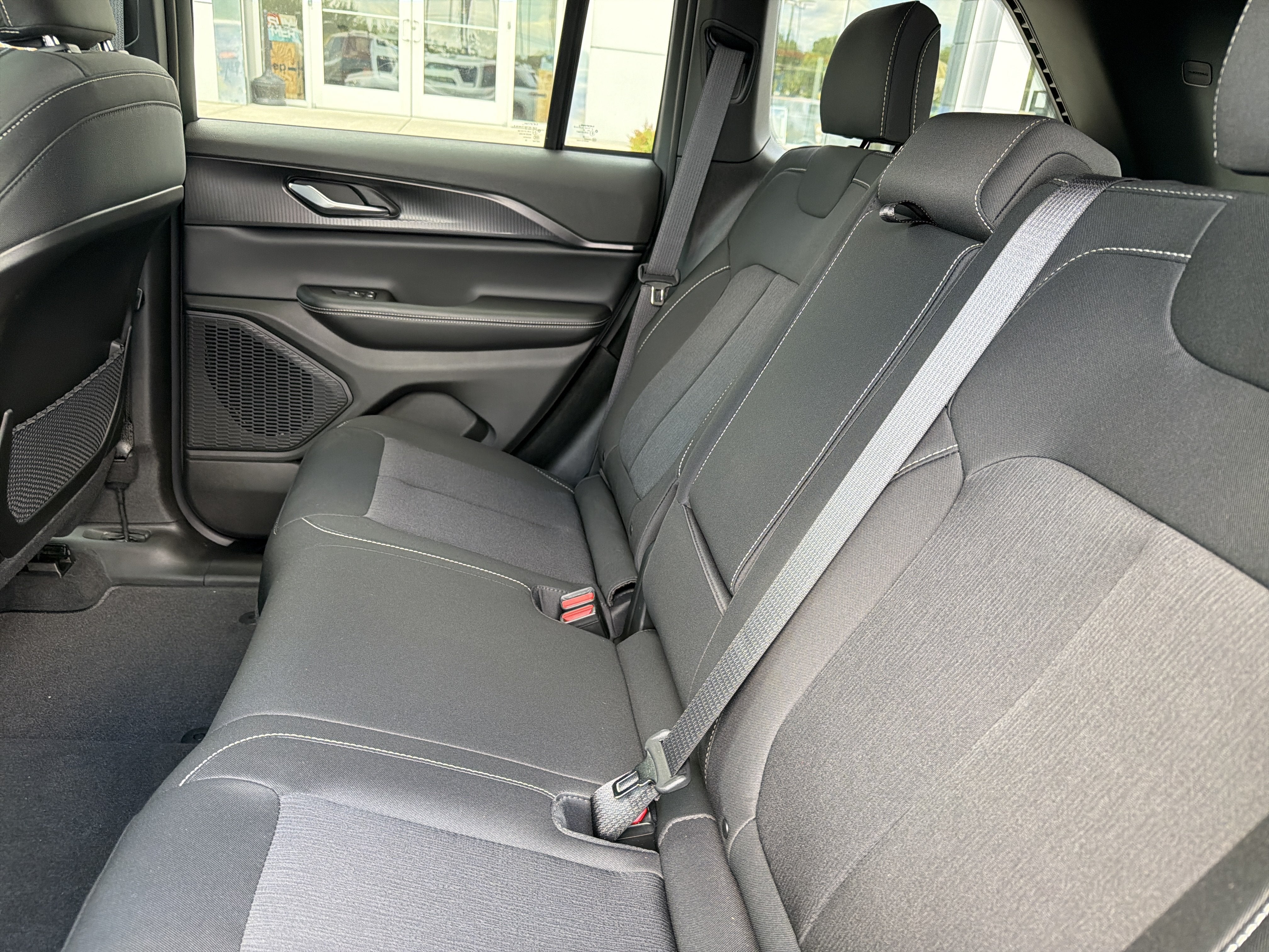 2026 Jeep Grand Cherokee GRAND CHEROKEE LAREDO 4X4