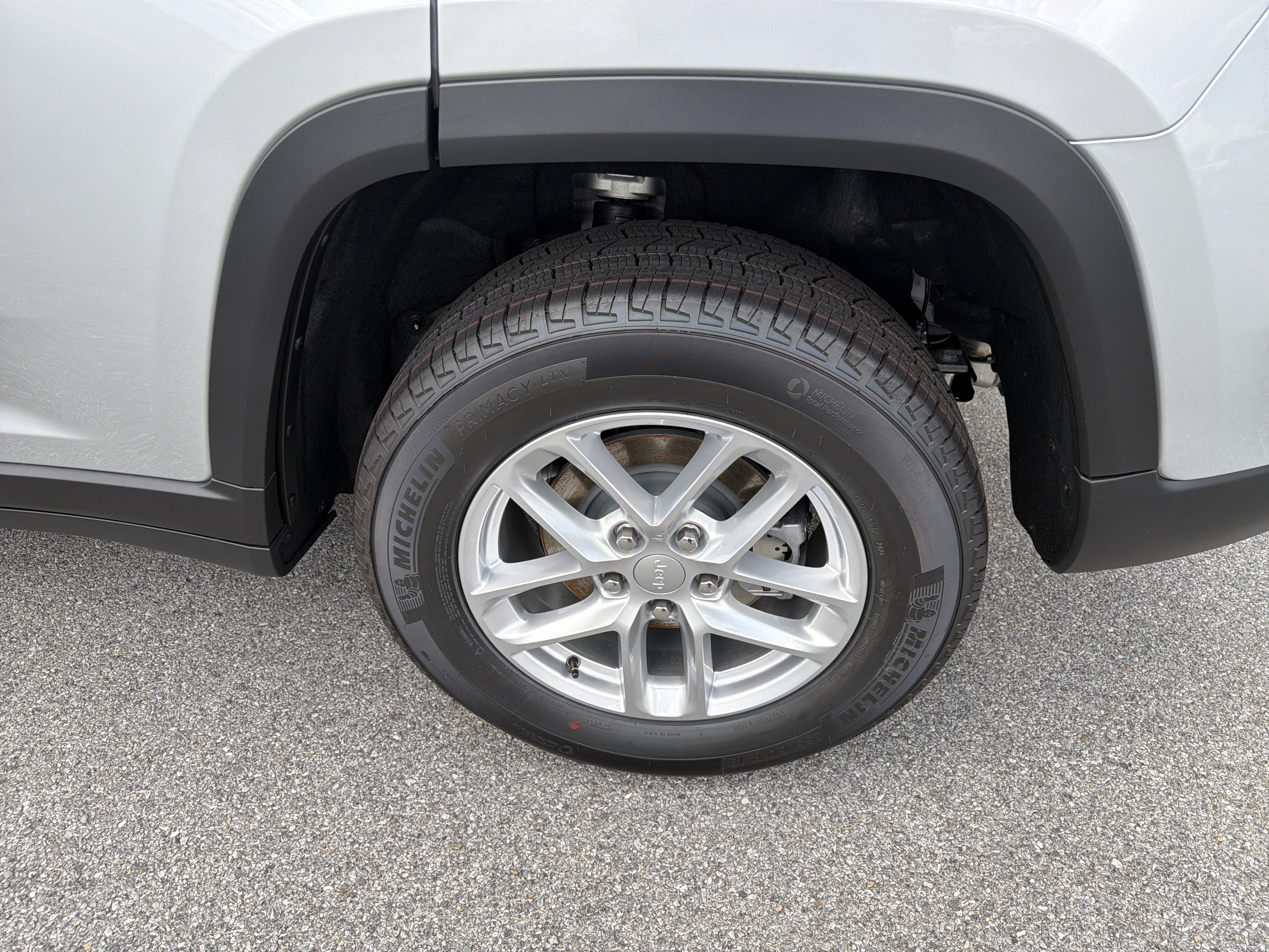 2026 Jeep Grand Cherokee GRAND CHEROKEE LAREDO 4X4