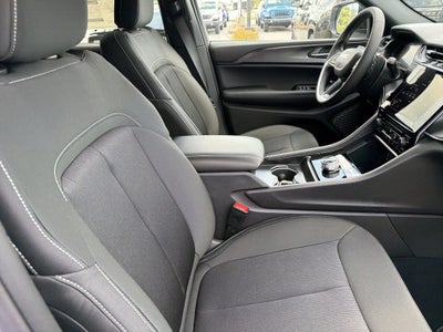 2026 Jeep Grand Cherokee GRAND CHEROKEE LAREDO 4X4