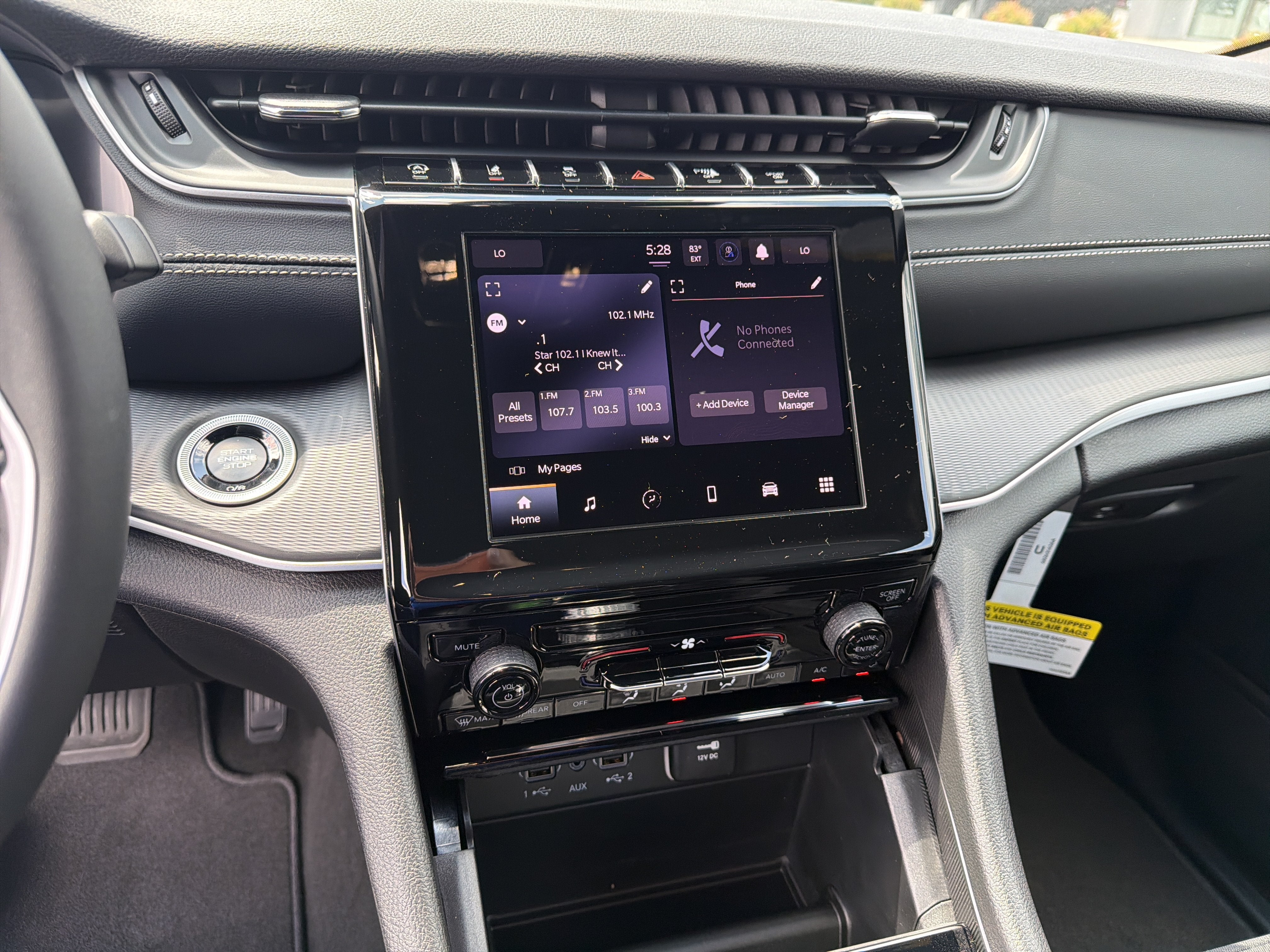 2026 Jeep Grand Cherokee GRAND CHEROKEE LAREDO 4X4