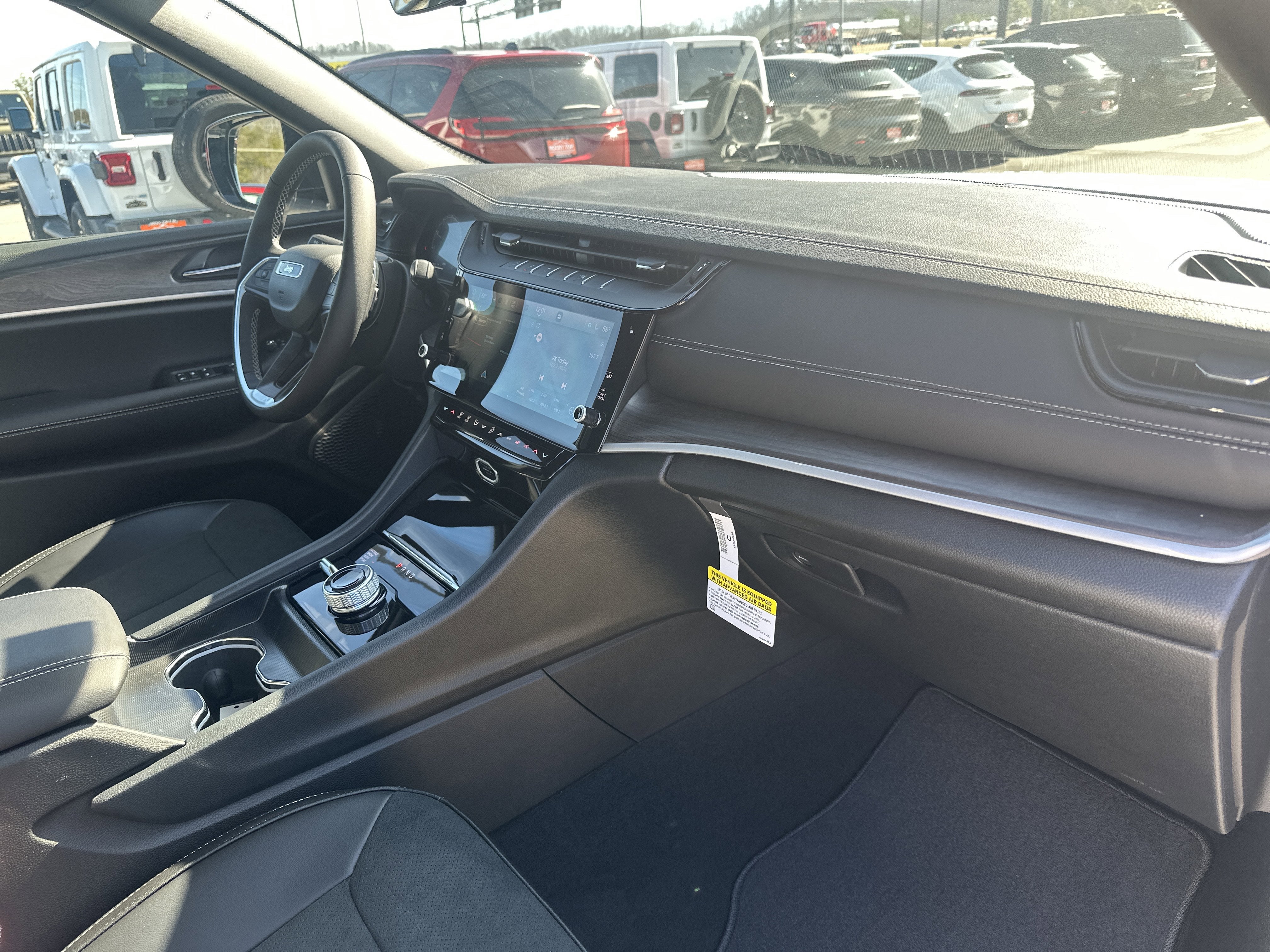 2026 Jeep Grand Cherokee GRAND CHEROKEE LAREDO ALTITUDE 4X4