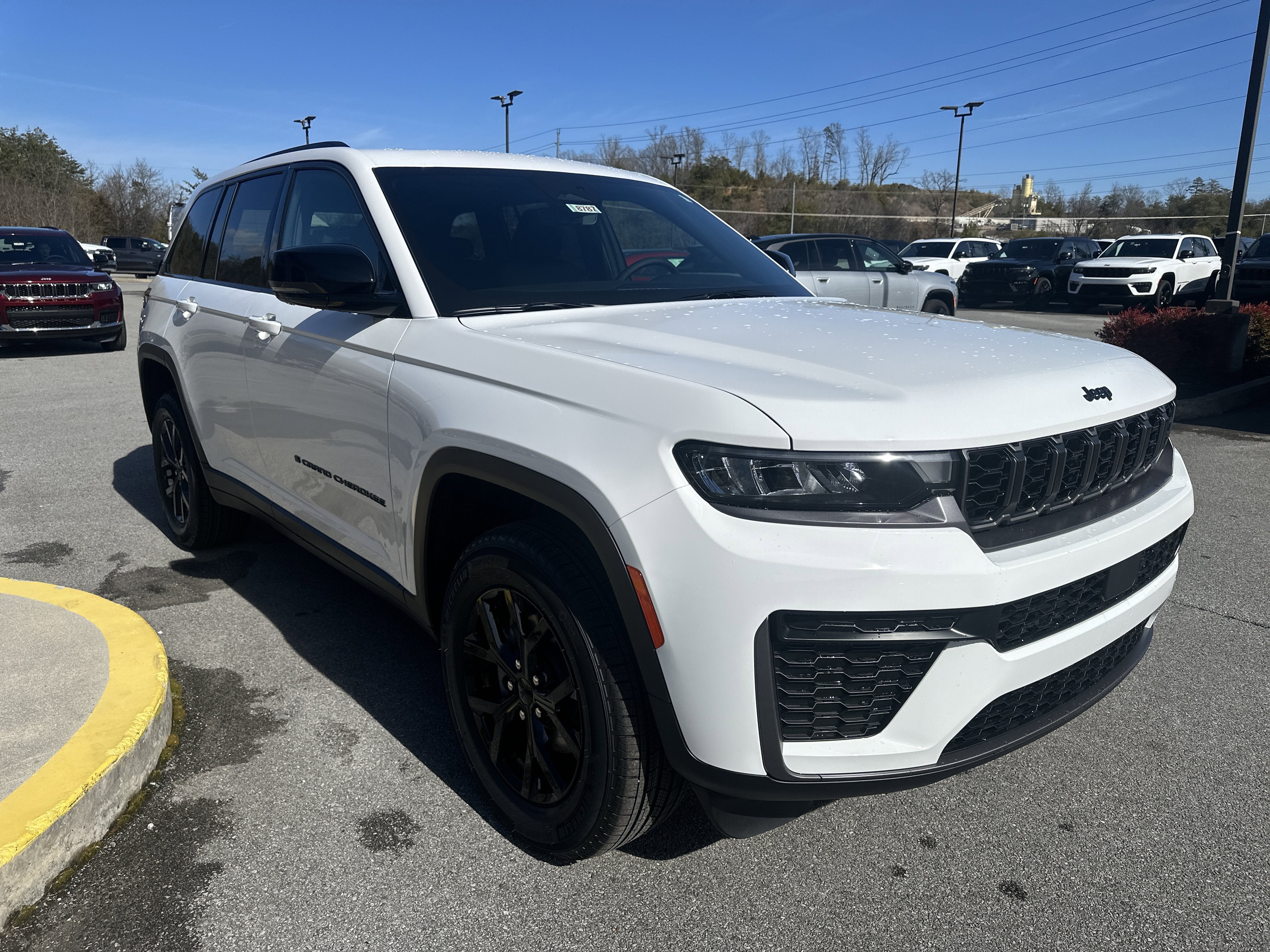 2026 Jeep Grand Cherokee GRAND CHEROKEE LAREDO ALTITUDE 4X4