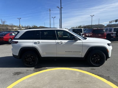 2026 Jeep Grand Cherokee GRAND CHEROKEE LAREDO ALTITUDE 4X4