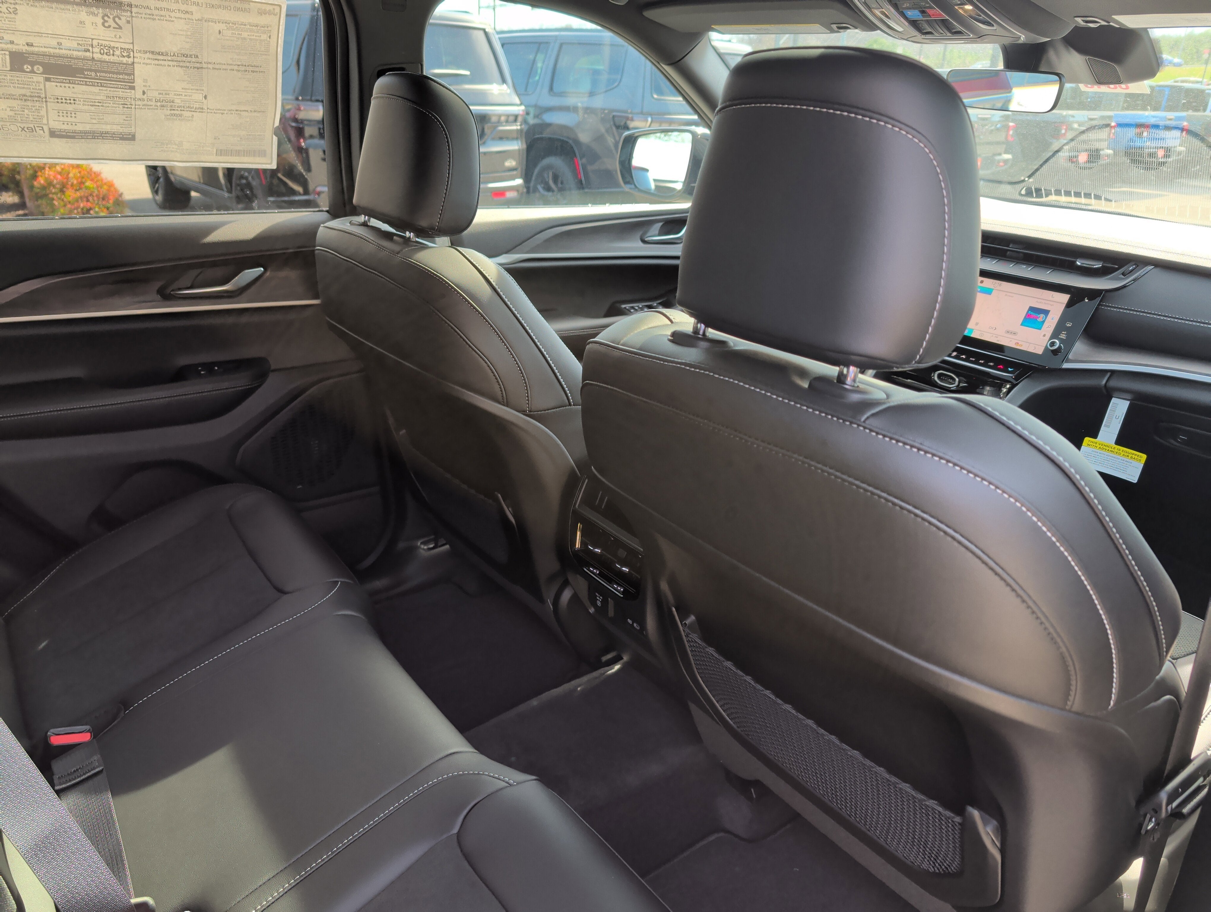 2026 Jeep Grand Cherokee GRAND CHEROKEE LAREDO ALTITUDE 4X4