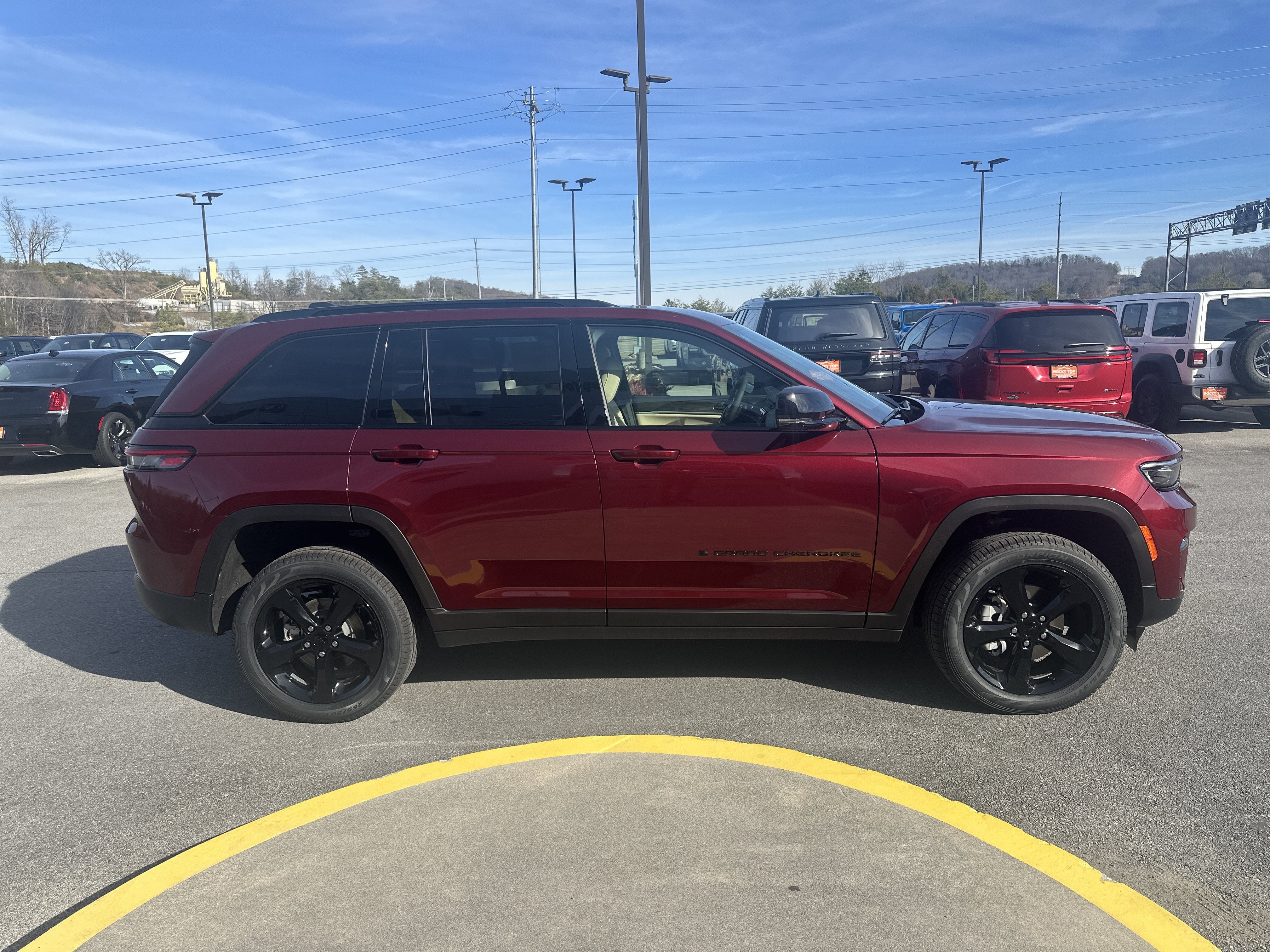 2025 Jeep Grand Cherokee GRAND CHEROKEE LIMITED 4X4