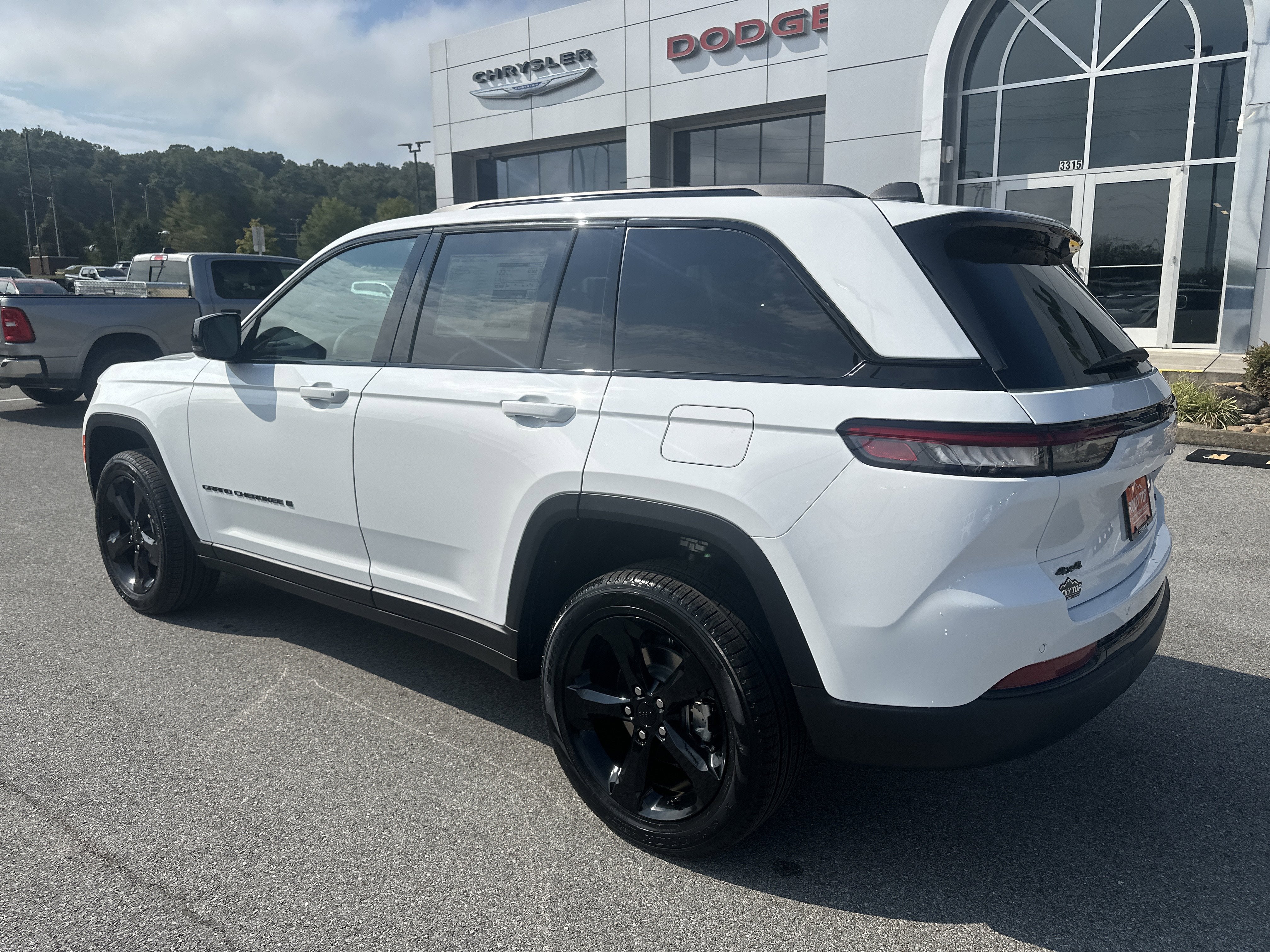 2025 Jeep Grand Cherokee GRAND CHEROKEE LIMITED 4X4