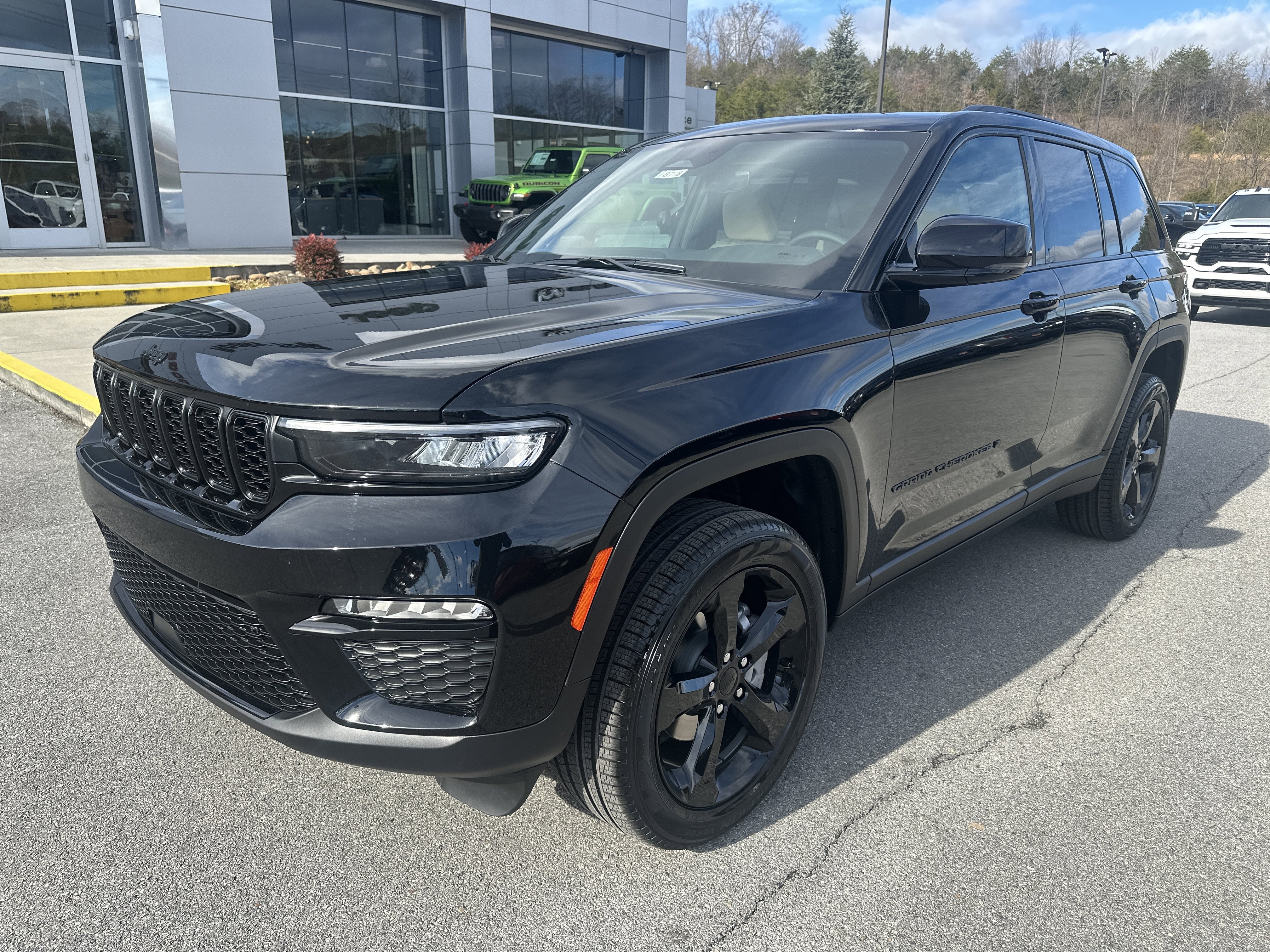 2025 Jeep Grand Cherokee GRAND CHEROKEE LIMITED 4X4