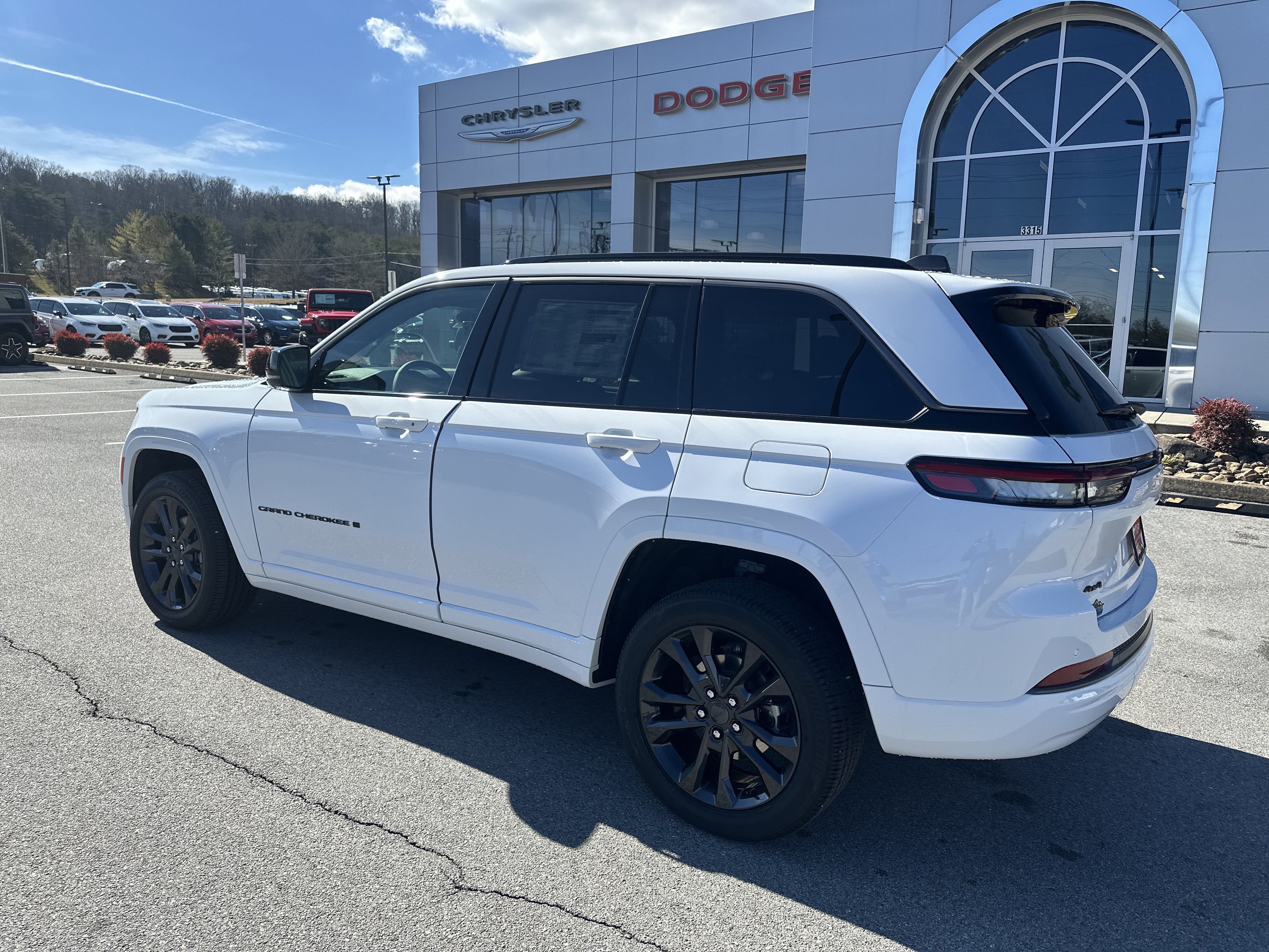 2026 Jeep Grand Cherokee GRAND CHEROKEE LIMITED RESERVE 4X4