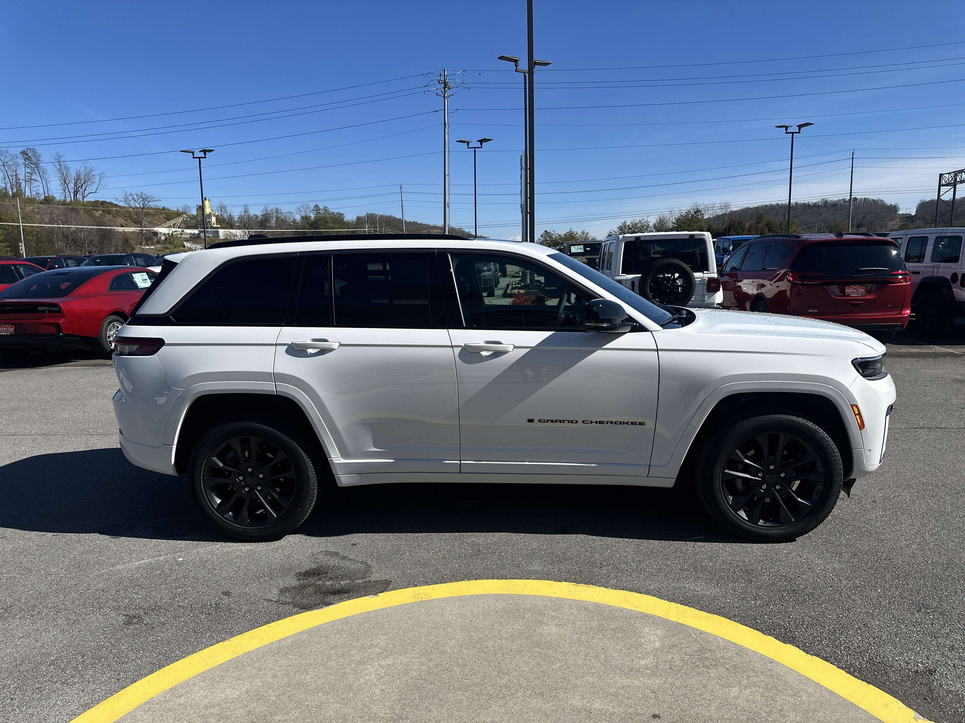 2026 Jeep Grand Cherokee GRAND CHEROKEE LIMITED RESERVE 4X4