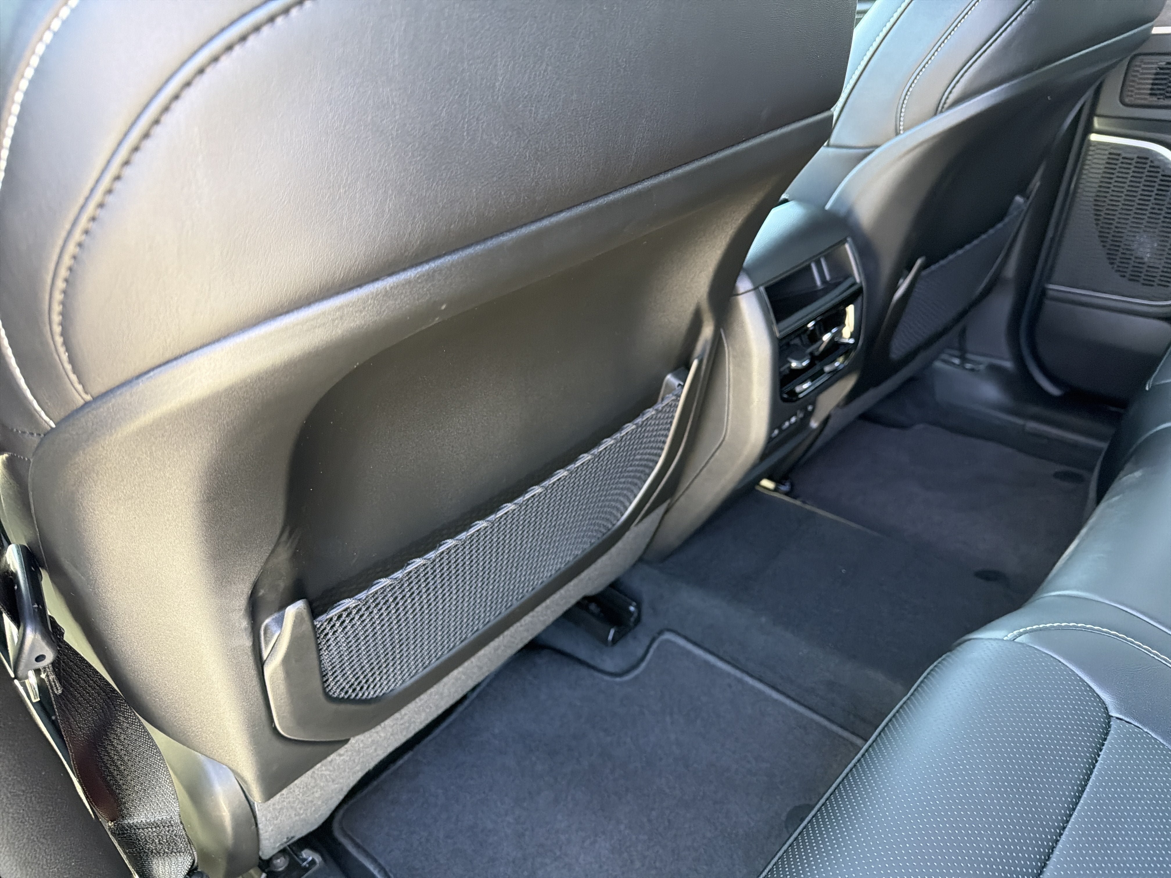 2027 Jeep Grand Cherokee GRAND CHEROKEE LIMITED RESERVE 4X4