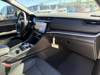 2027 Jeep Grand Cherokee GRAND CHEROKEE LIMITED RESERVE 4X4