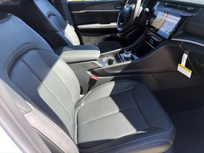 2027 Jeep Grand Cherokee GRAND CHEROKEE LIMITED RESERVE 4X4