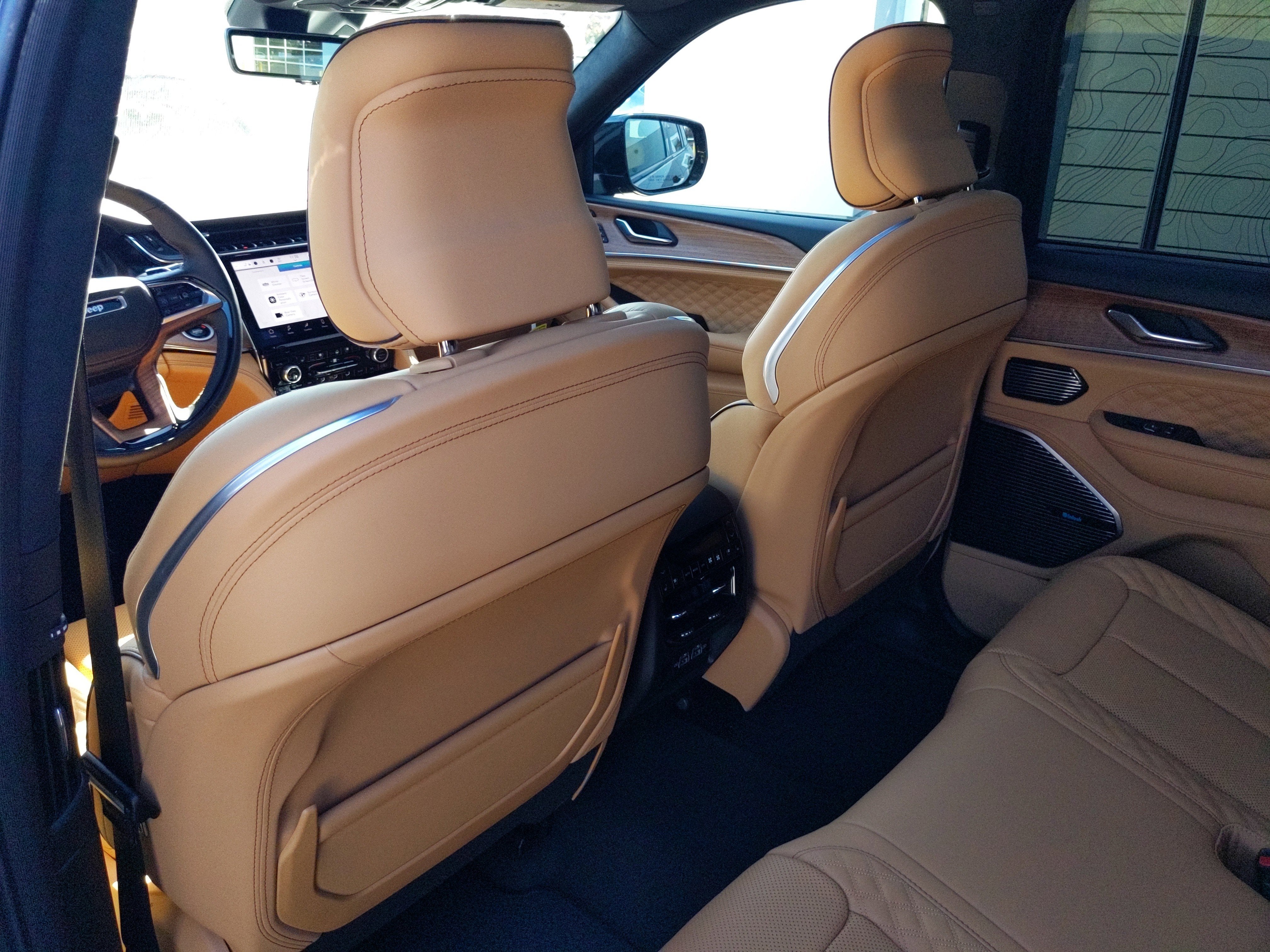 2025 Jeep Grand Cherokee GRAND CHEROKEE SUMMIT RESERVE 4X4