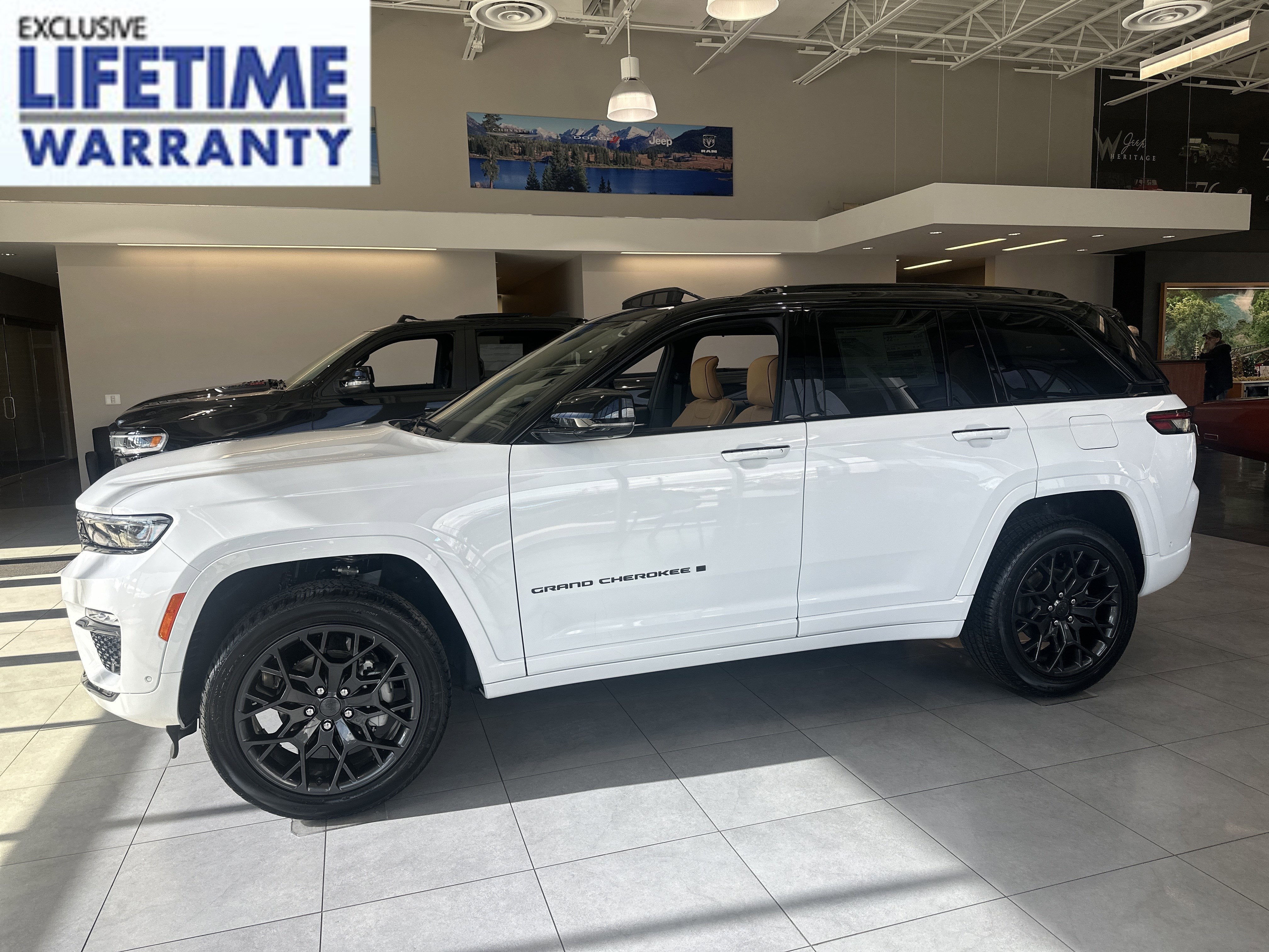 2025 Jeep Grand Cherokee GRAND CHEROKEE SUMMIT 4X4