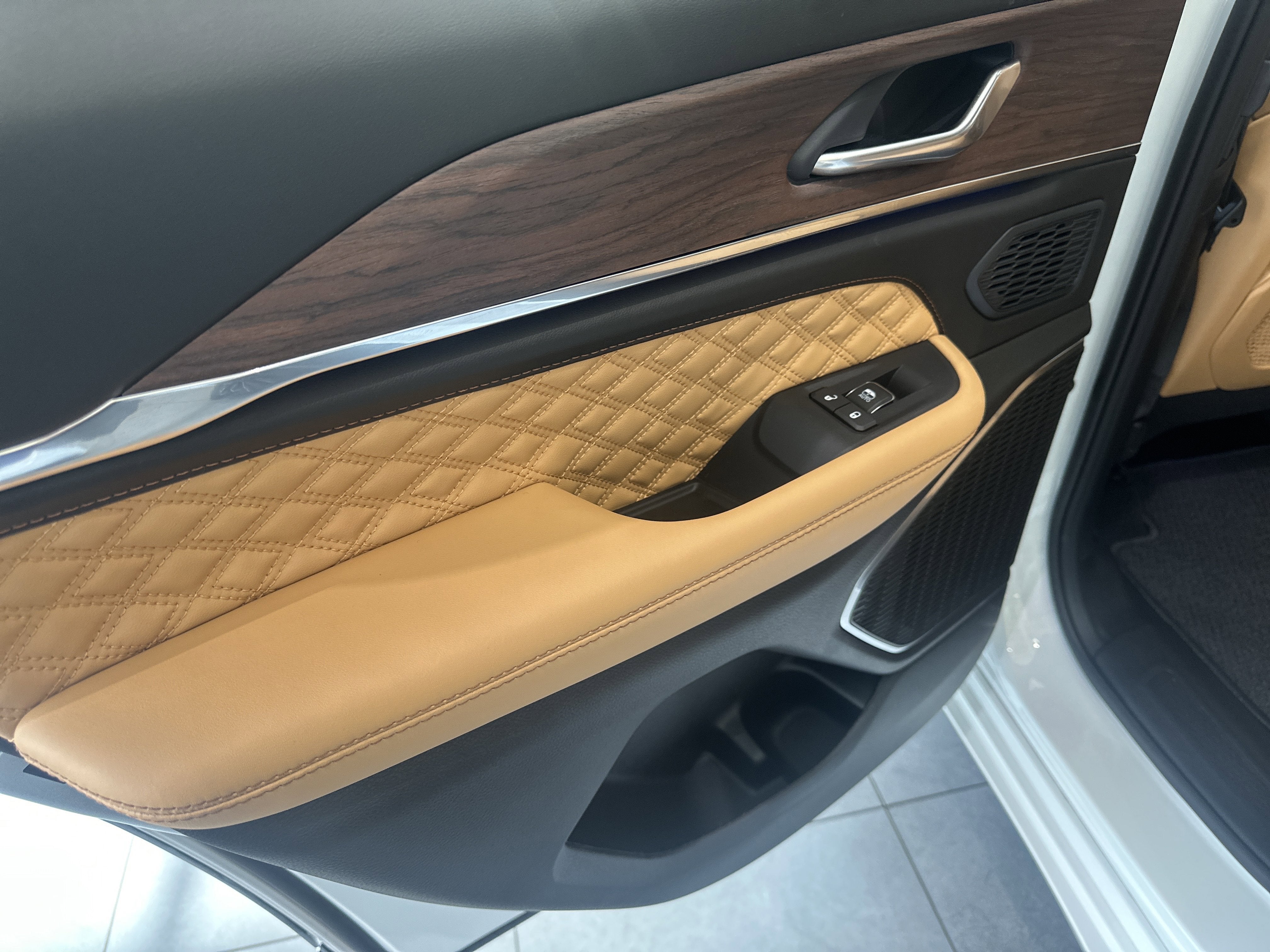 2025 Jeep Grand Cherokee GRAND CHEROKEE SUMMIT 4X4