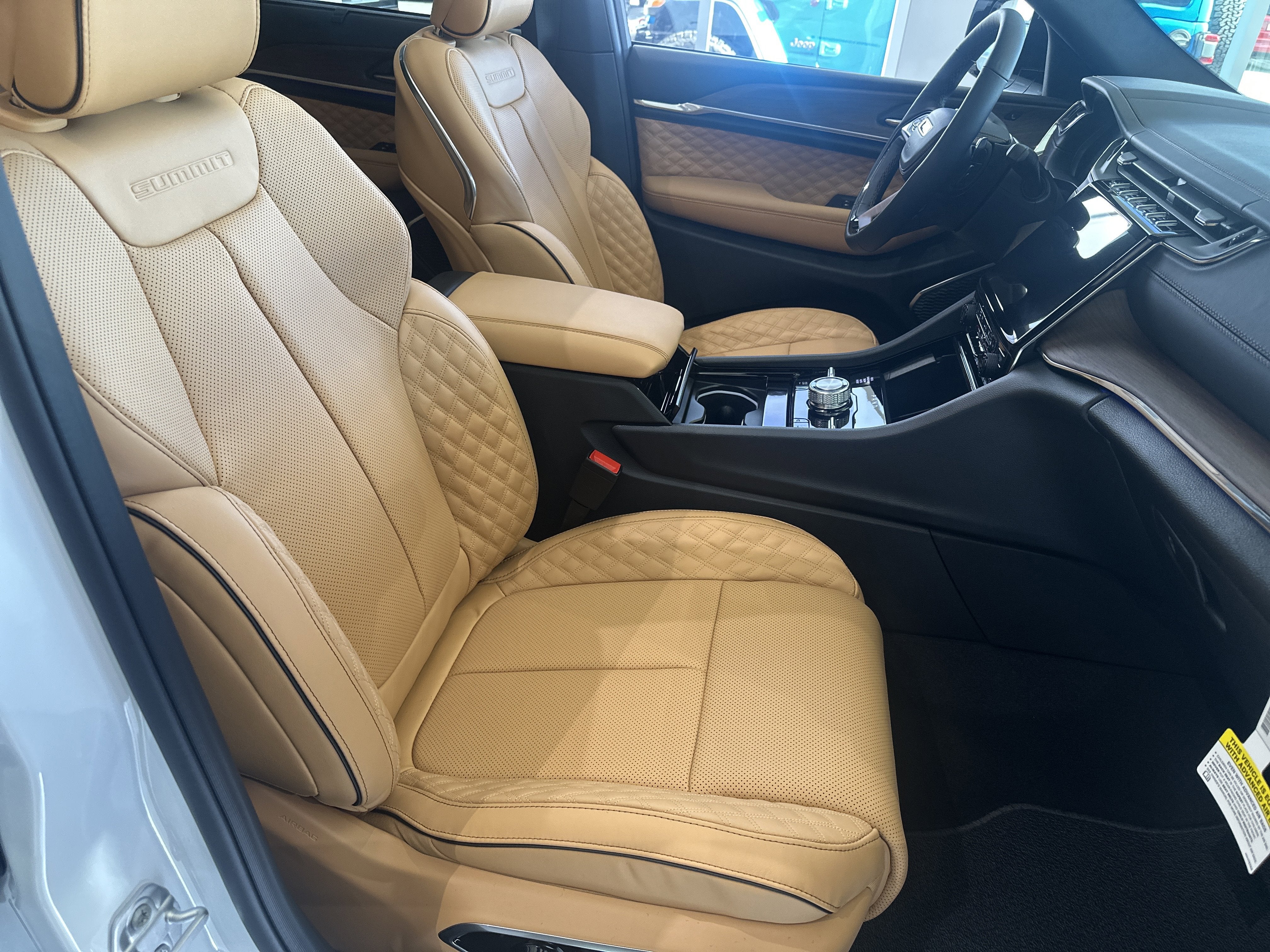 2025 Jeep Grand Cherokee GRAND CHEROKEE SUMMIT 4X4