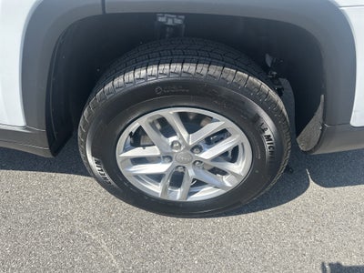 2025 Jeep Grand Cherokee GRAND CHEROKEE L LAREDO X 4X4