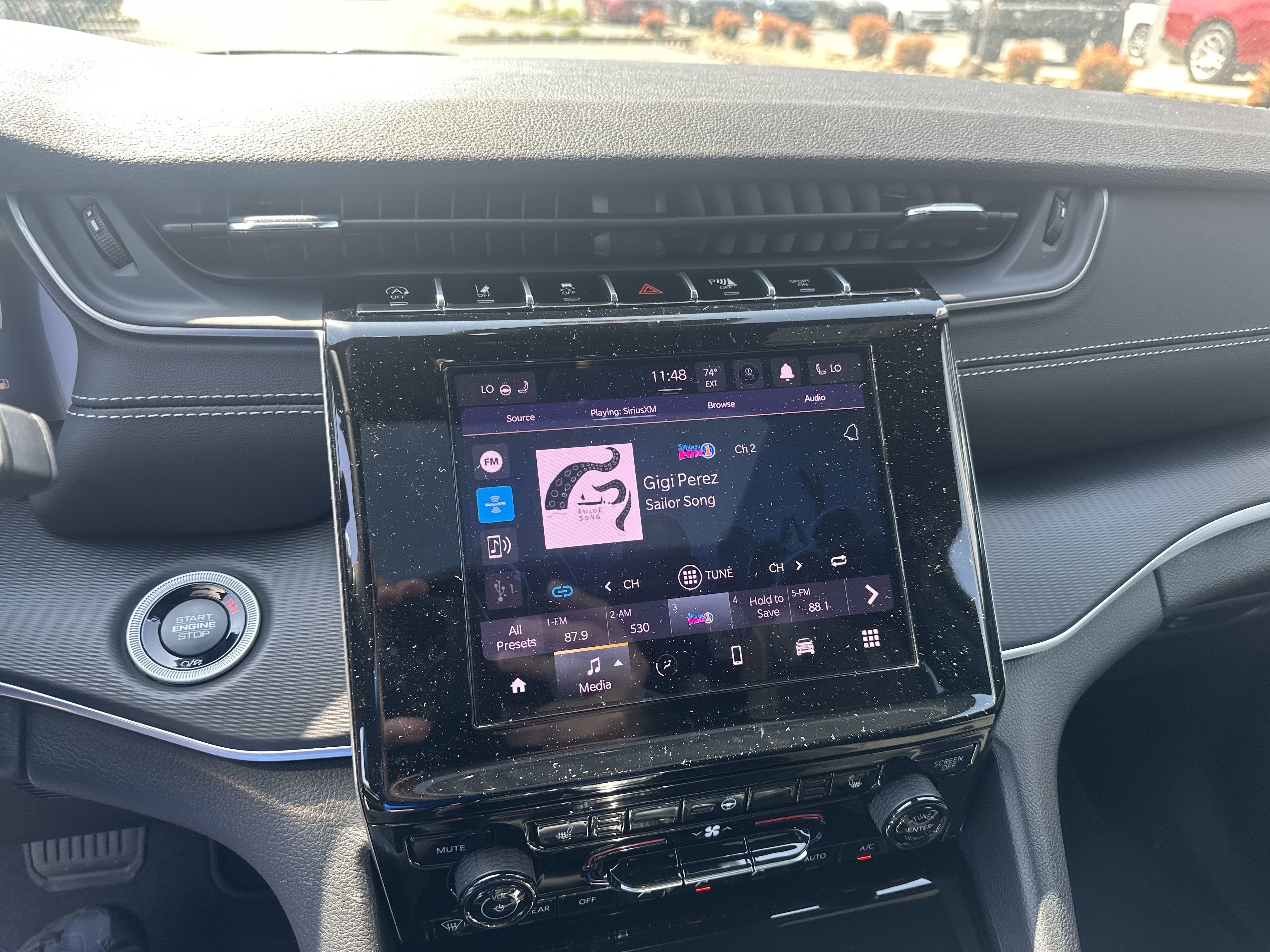 2025 Jeep Grand Cherokee GRAND CHEROKEE L LAREDO X 4X4