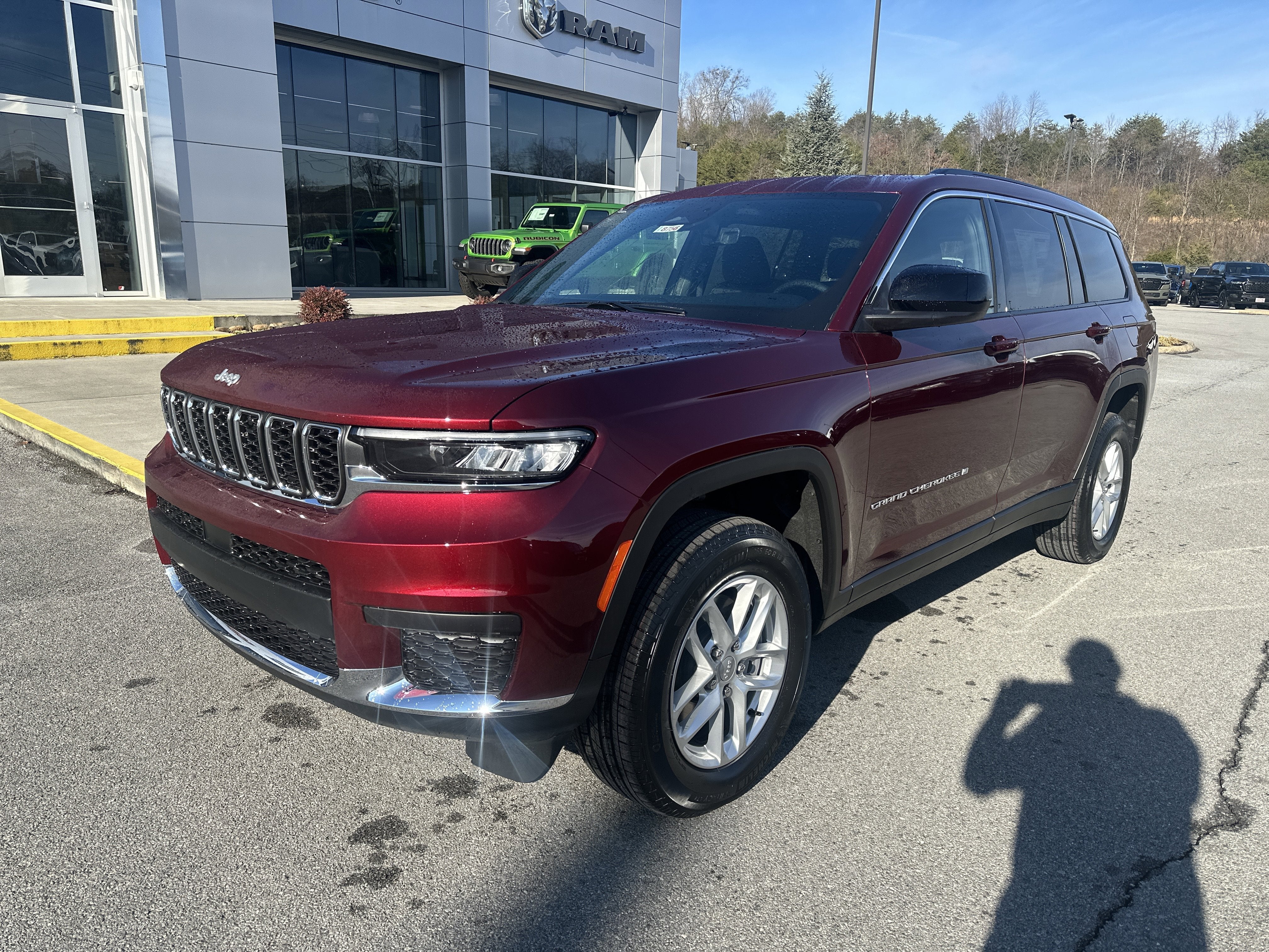 2025 Jeep Grand Cherokee GRAND CHEROKEE L LAREDO X 4X4