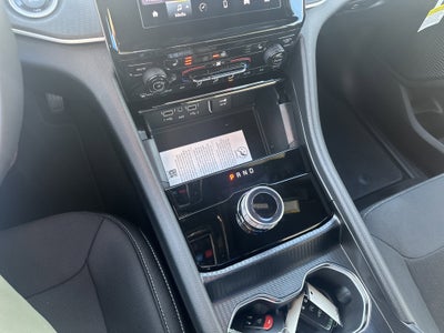 2025 Jeep Grand Cherokee GRAND CHEROKEE L LAREDO X 4X4