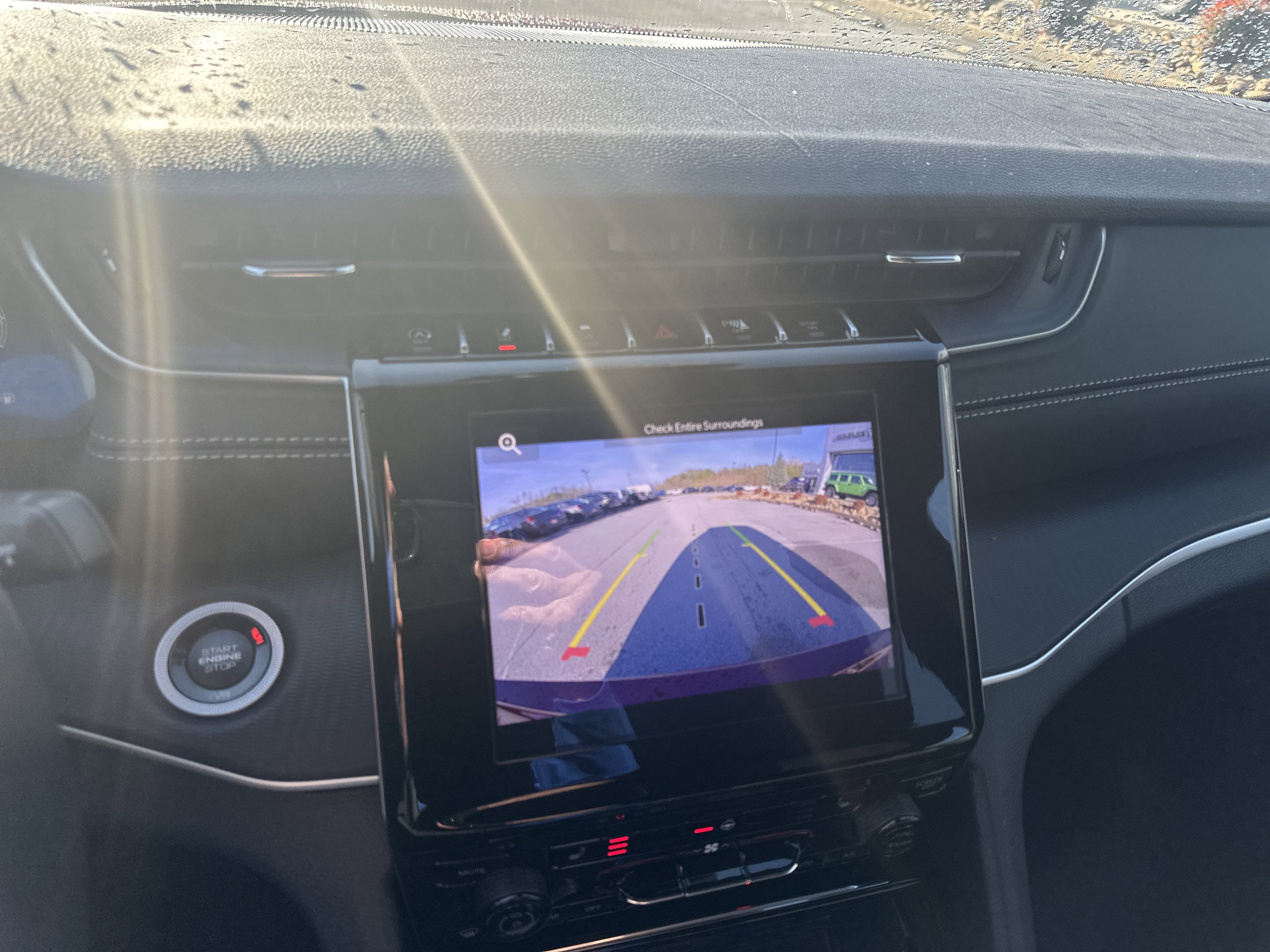 2025 Jeep Grand Cherokee GRAND CHEROKEE L LAREDO X 4X4