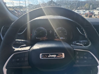 2025 Jeep Grand Cherokee GRAND CHEROKEE L LAREDO X 4X4