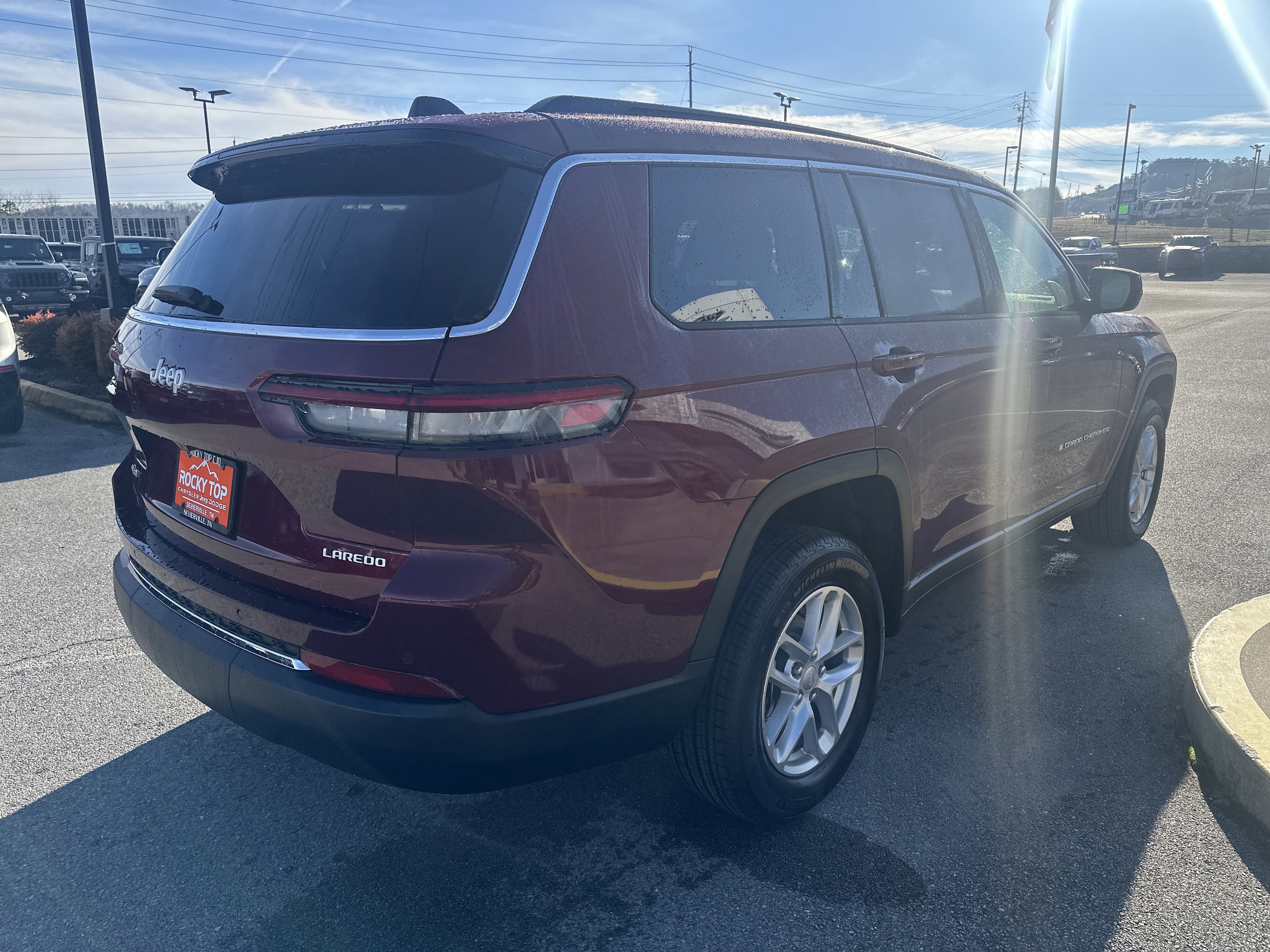 2025 Jeep Grand Cherokee GRAND CHEROKEE L LAREDO X 4X4