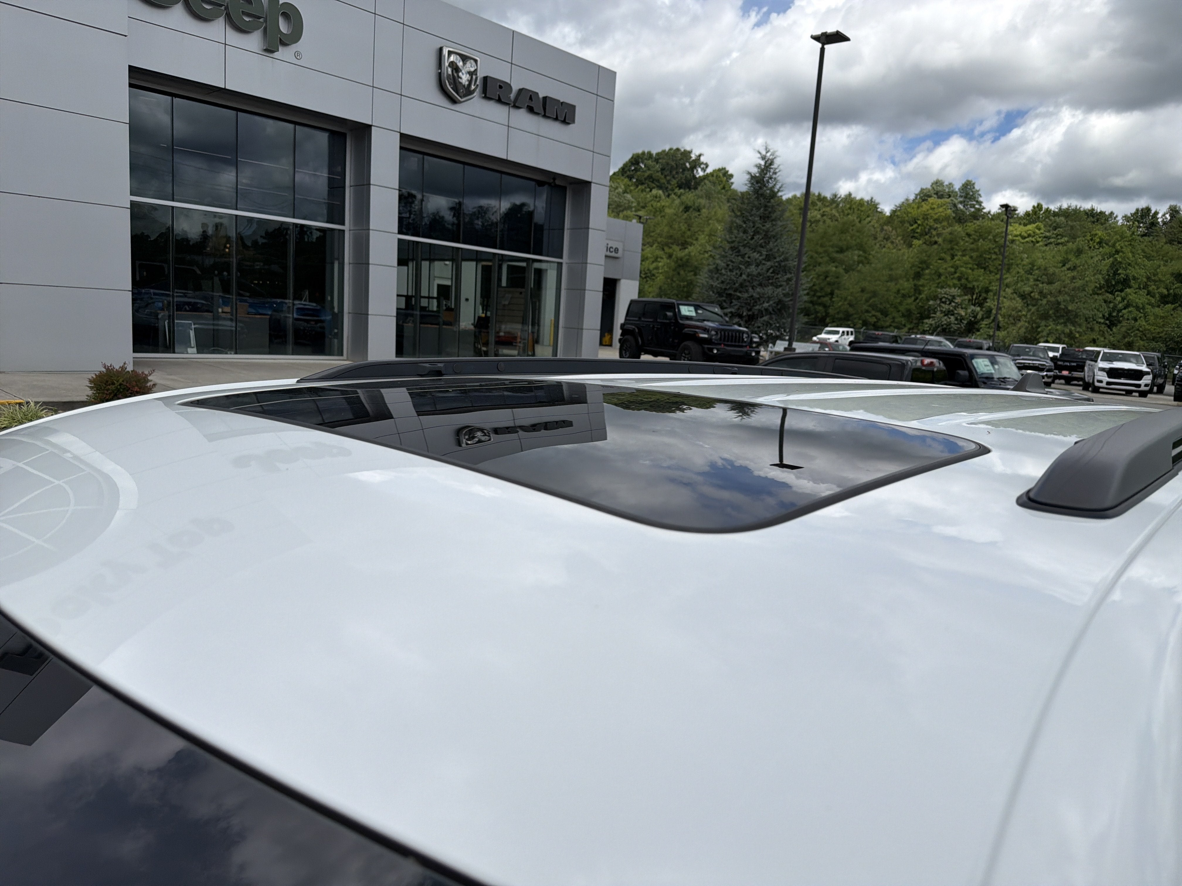 2023 Jeep Grand Cherokee L Altitude 4x4