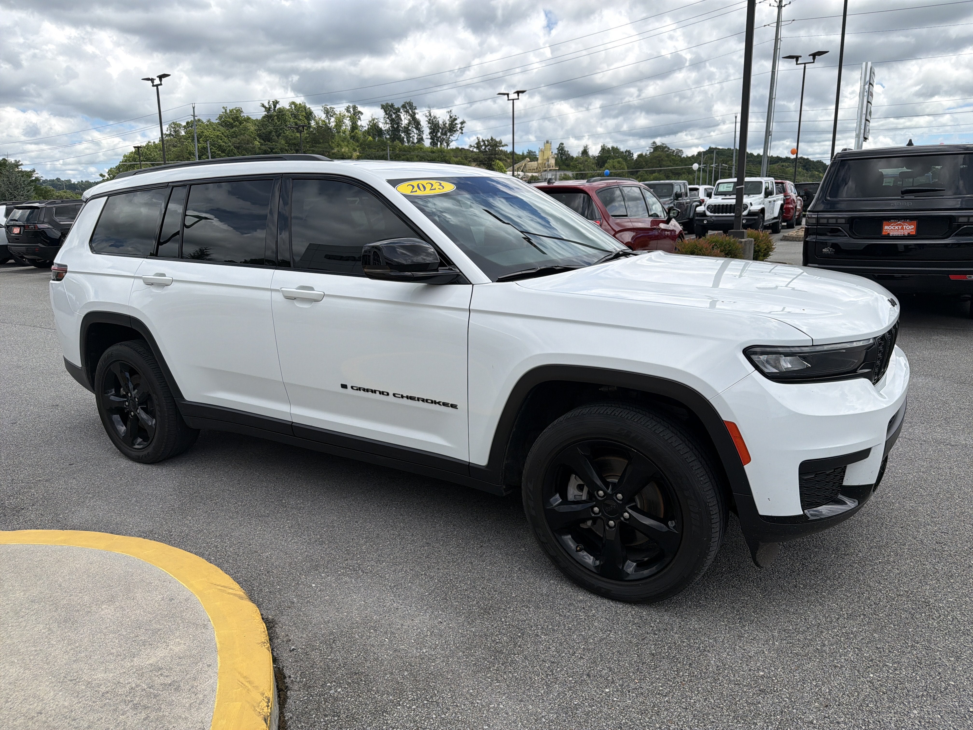 2023 Jeep Grand Cherokee L Altitude 4x4