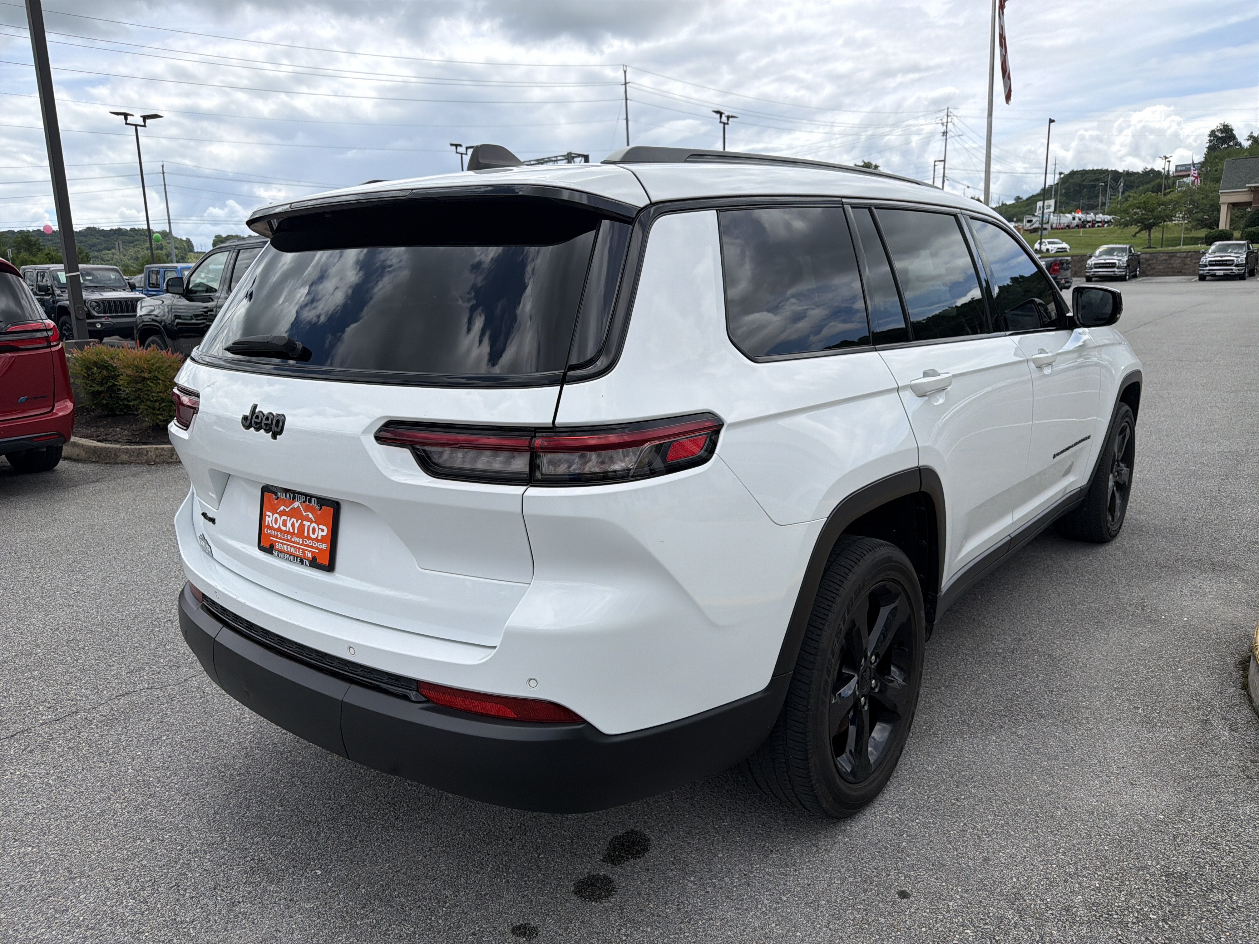 2023 Jeep Grand Cherokee L Altitude 4x4