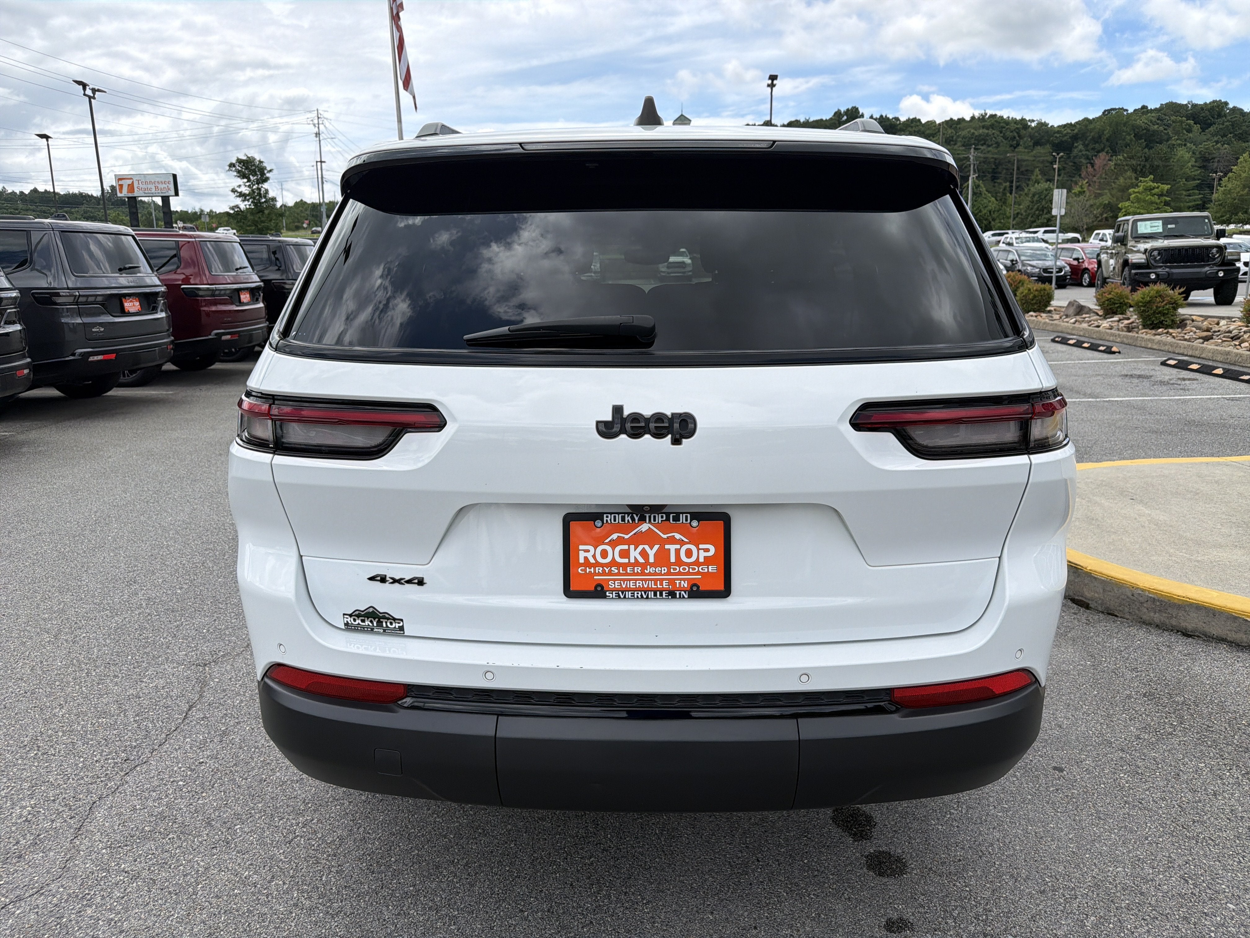 2023 Jeep Grand Cherokee L Altitude 4x4