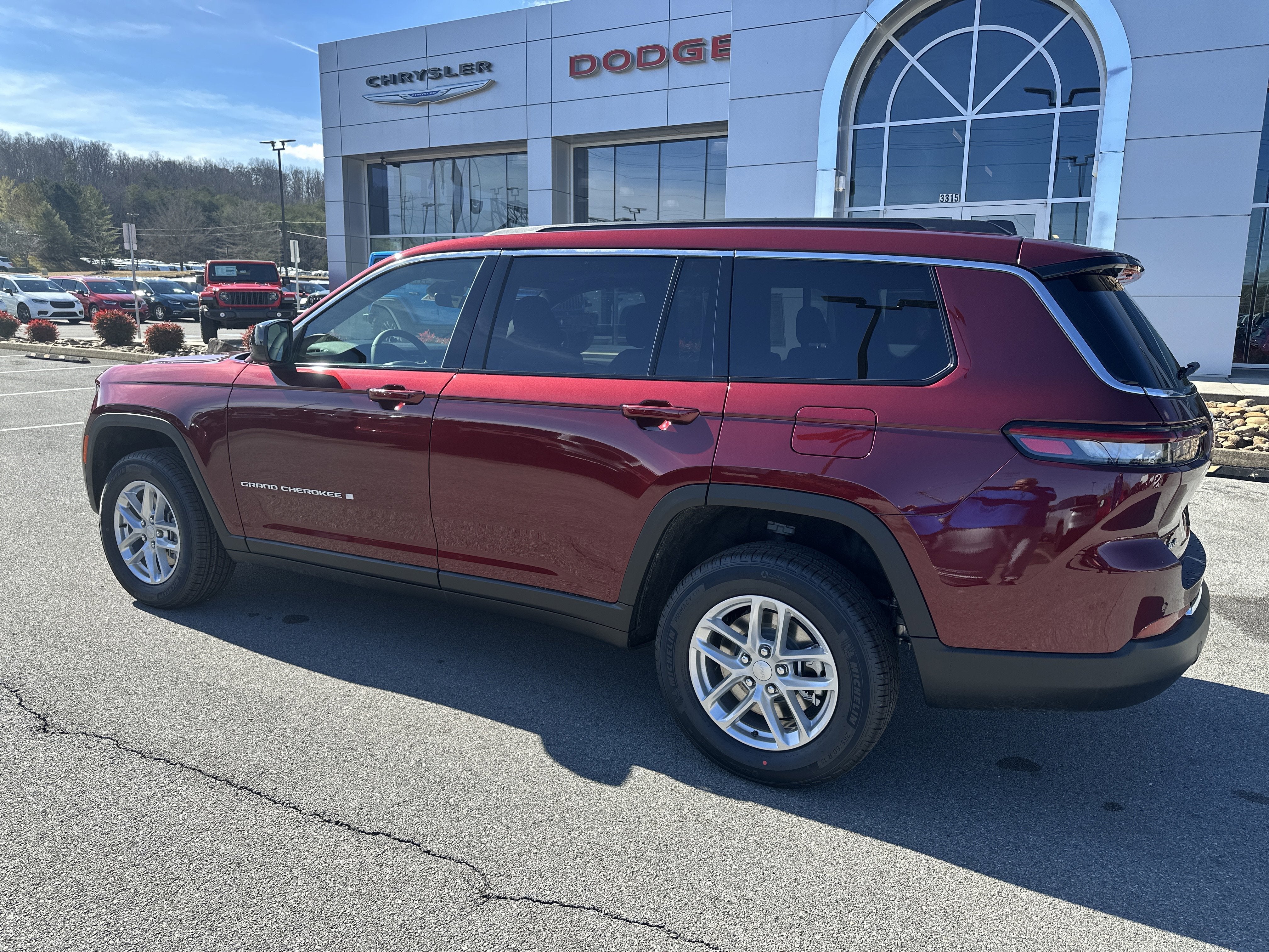2026 Jeep Grand Cherokee GRAND CHEROKEE L LAREDO X 4X4