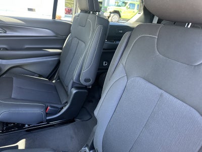 2026 Jeep Grand Cherokee GRAND CHEROKEE L LAREDO X 4X4