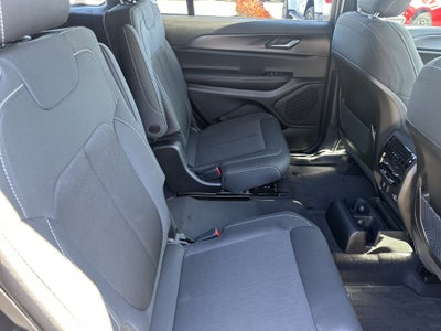 2026 Jeep Grand Cherokee GRAND CHEROKEE L LAREDO X 4X4