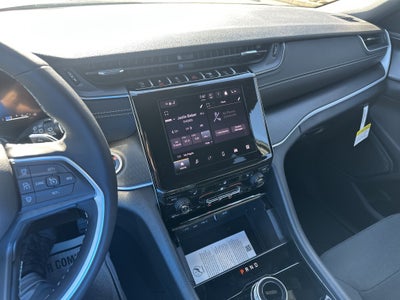 2026 Jeep Grand Cherokee GRAND CHEROKEE L LAREDO X 4X4