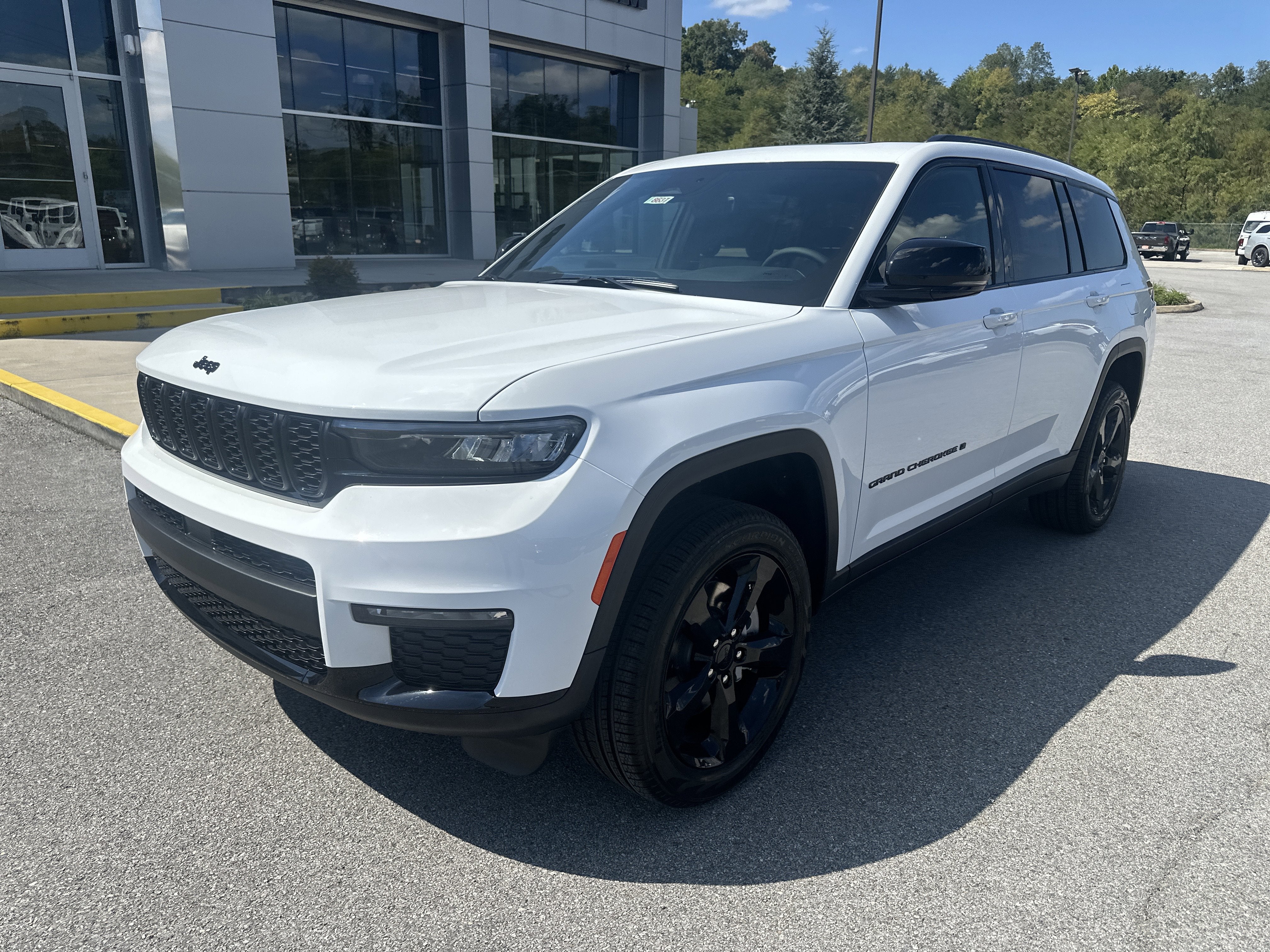 2025 Jeep Grand Cherokee GRAND CHEROKEE L LIMITED 4X4