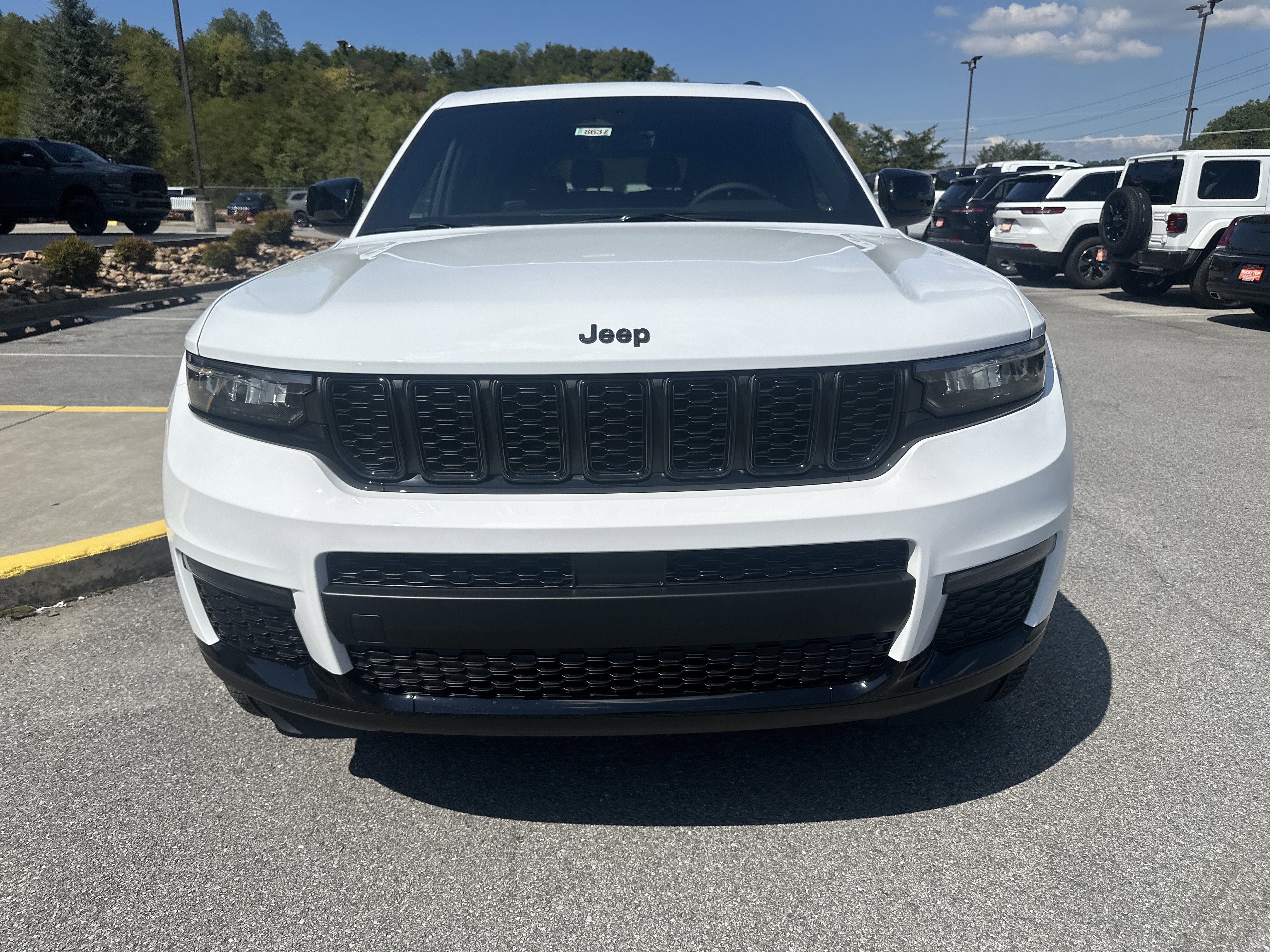 2025 Jeep Grand Cherokee GRAND CHEROKEE L LIMITED 4X4
