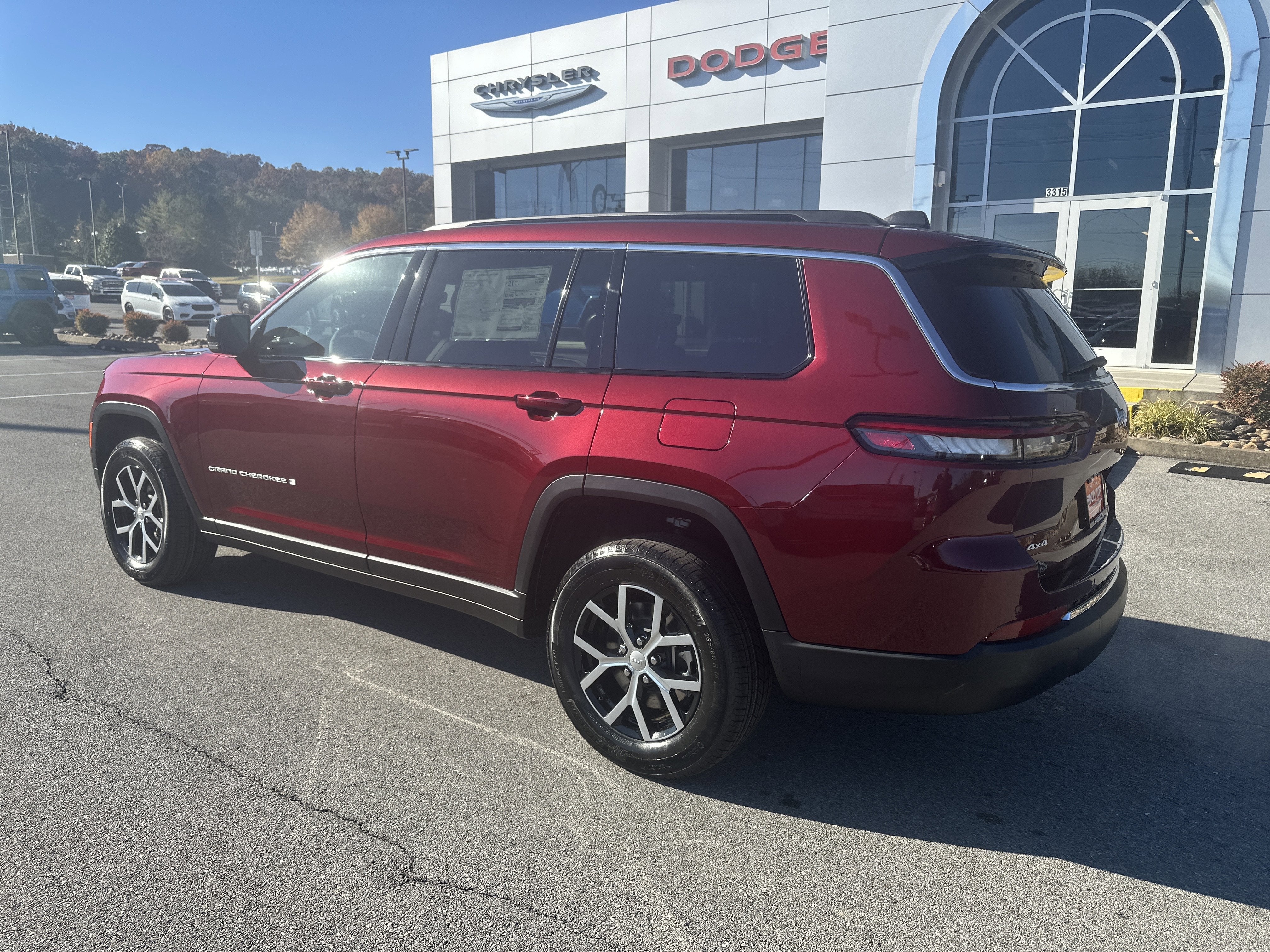 2025 Jeep Grand Cherokee GRAND CHEROKEE L LIMITED 4X4