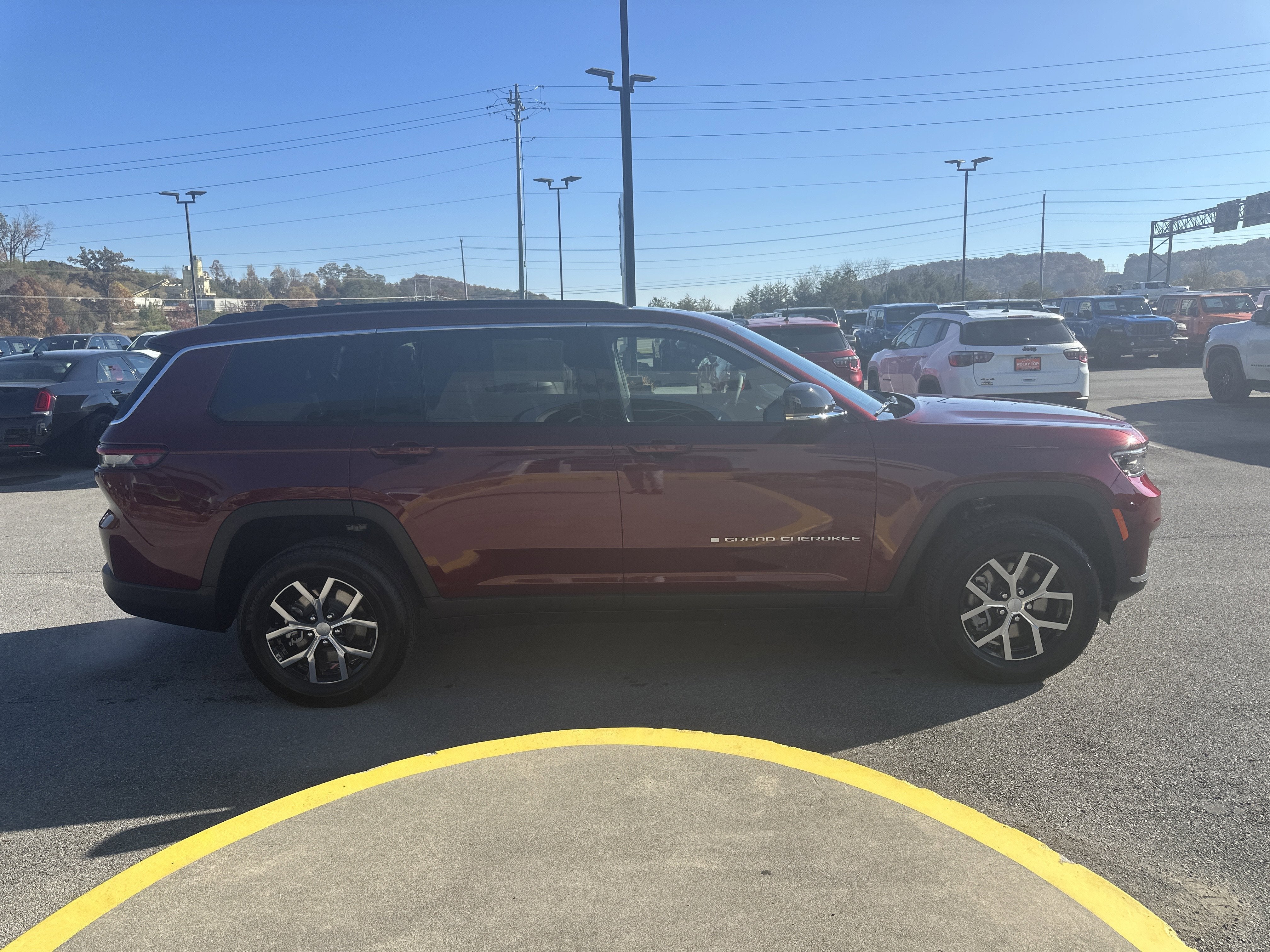 2025 Jeep Grand Cherokee GRAND CHEROKEE L LIMITED 4X4