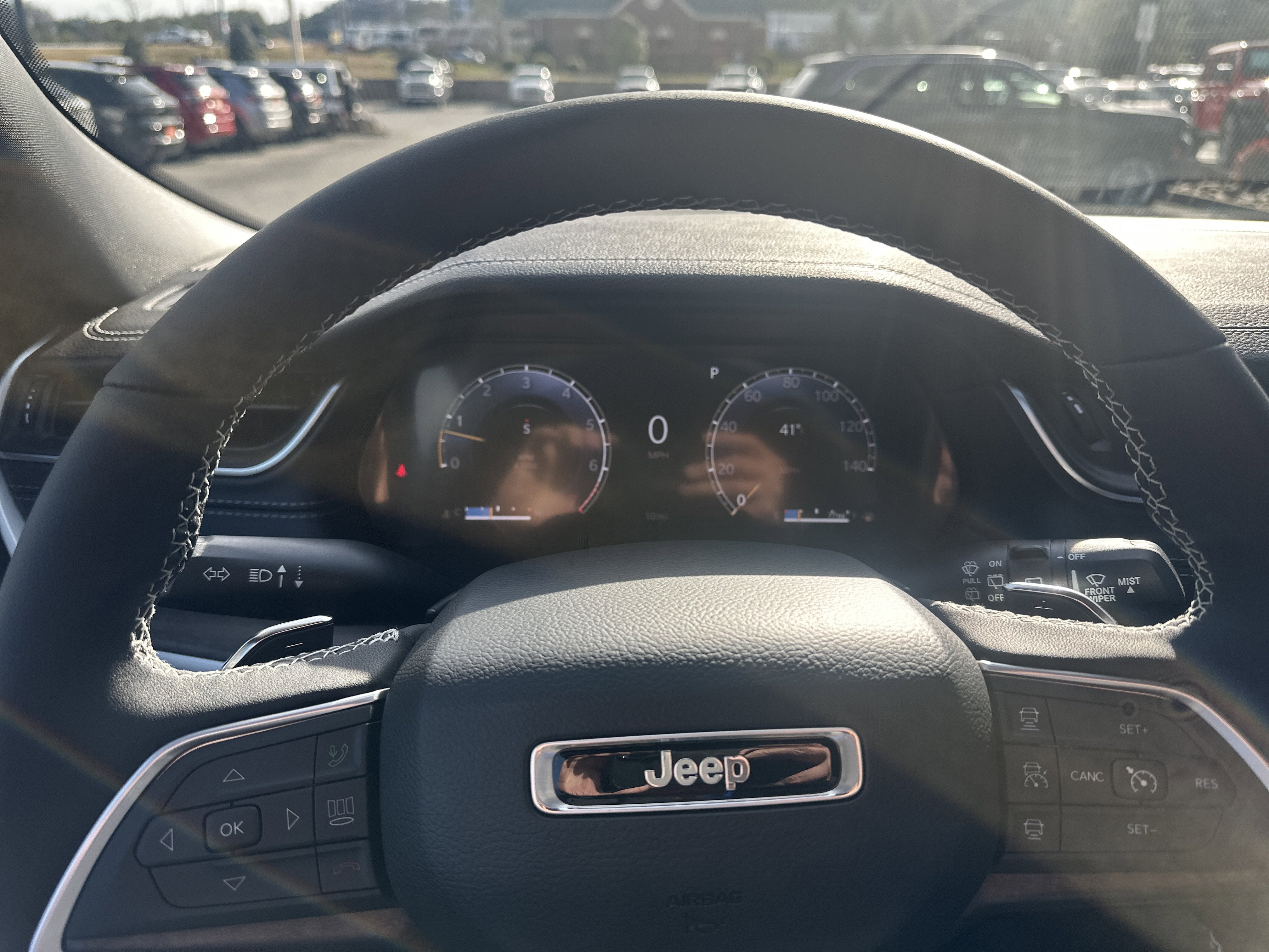 2025 Jeep Grand Cherokee GRAND CHEROKEE L LIMITED 4X4