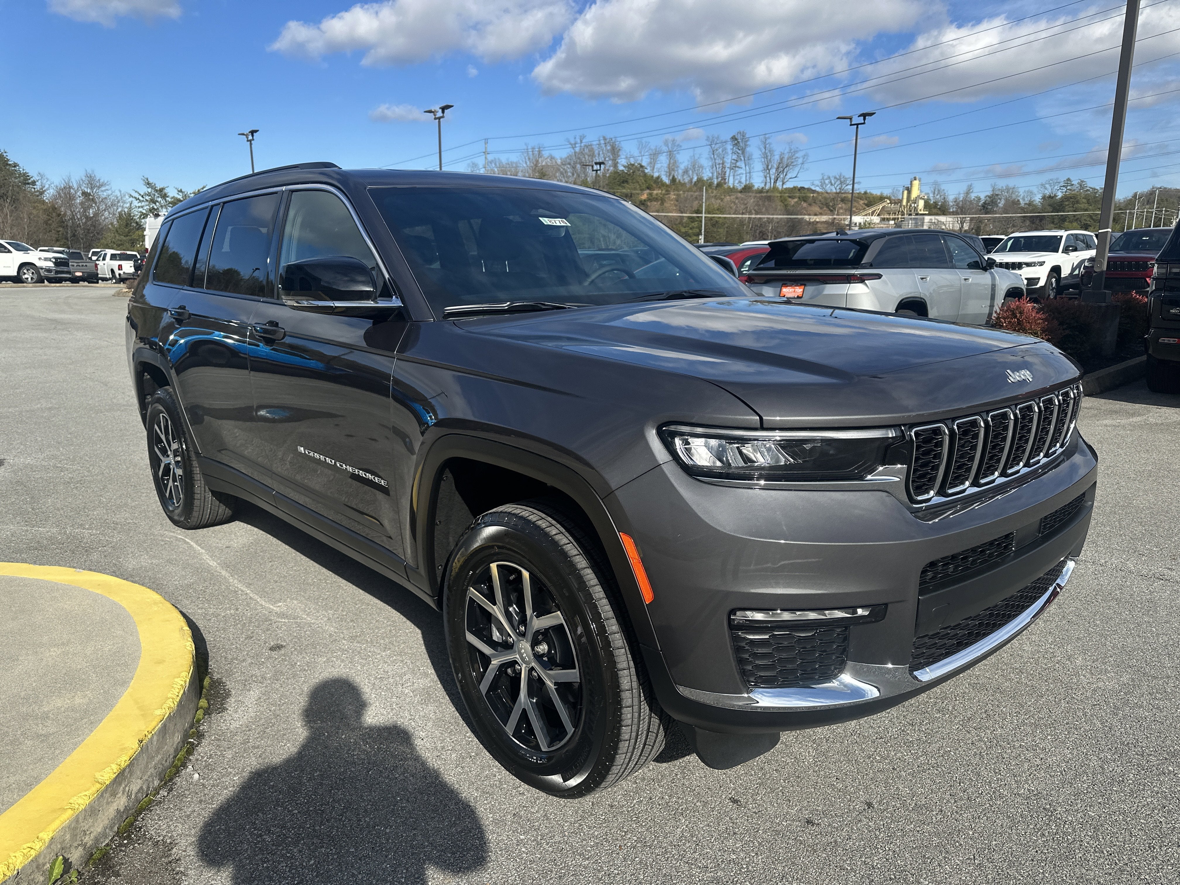2025 Jeep Grand Cherokee GRAND CHEROKEE L LIMITED 4X4