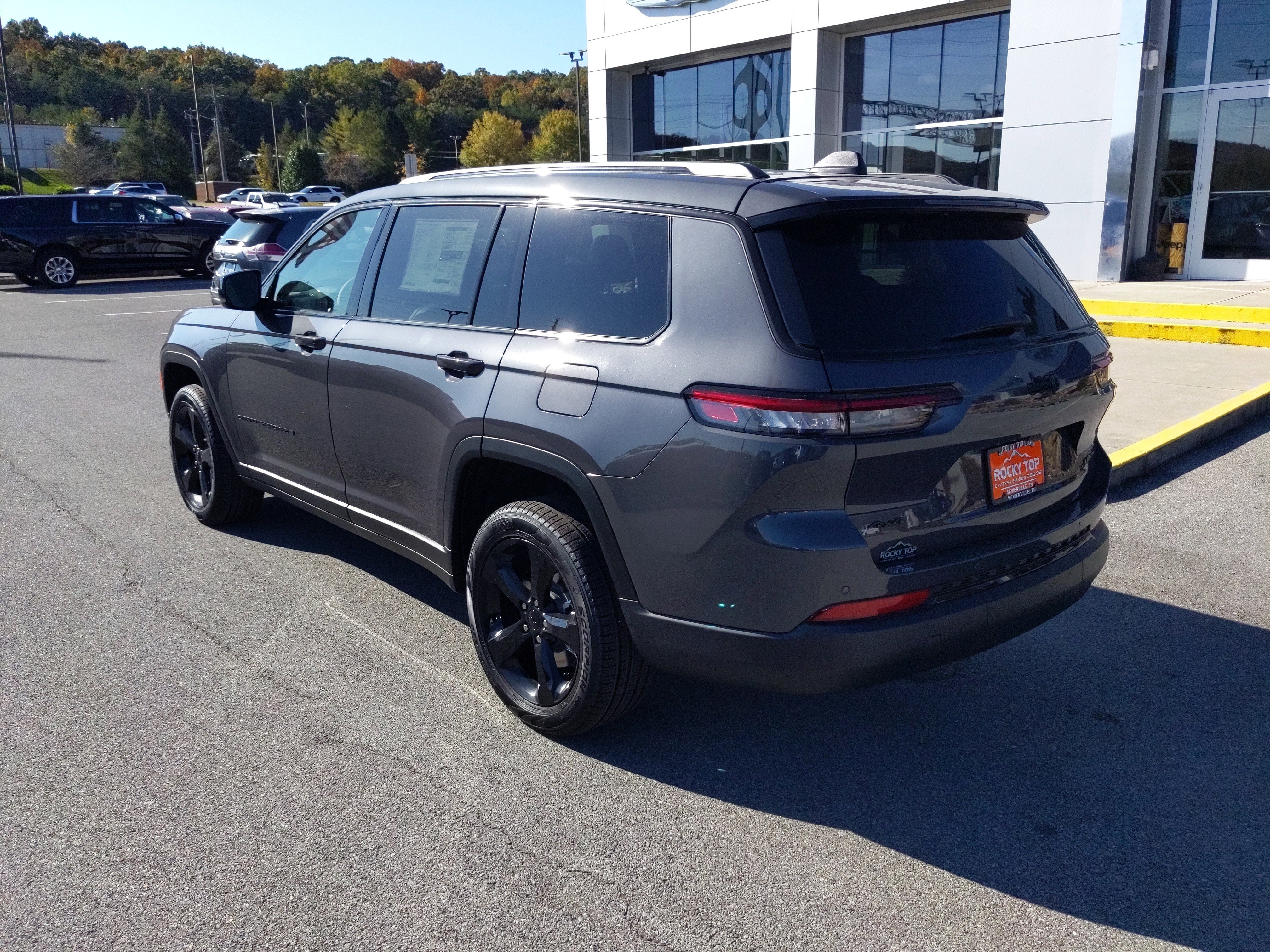 2025 Jeep Grand Cherokee GRAND CHEROKEE L LIMITED 4X4